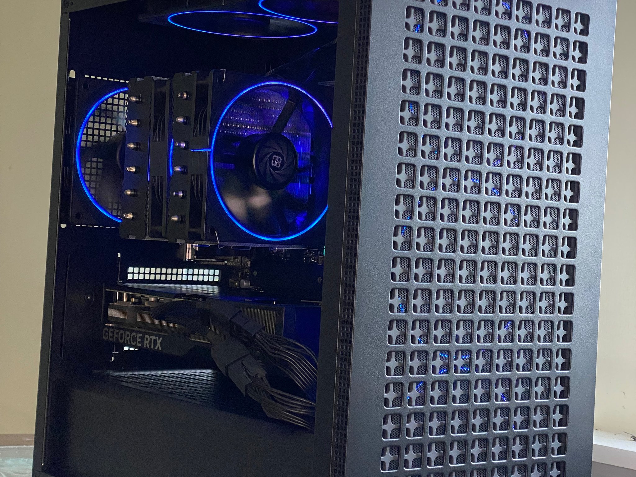 Onyx i5 12600kf RTX 4070 Super 32GB DDR5 6000 2TB NVME Gaming, Streaming Content Creation and Art PC