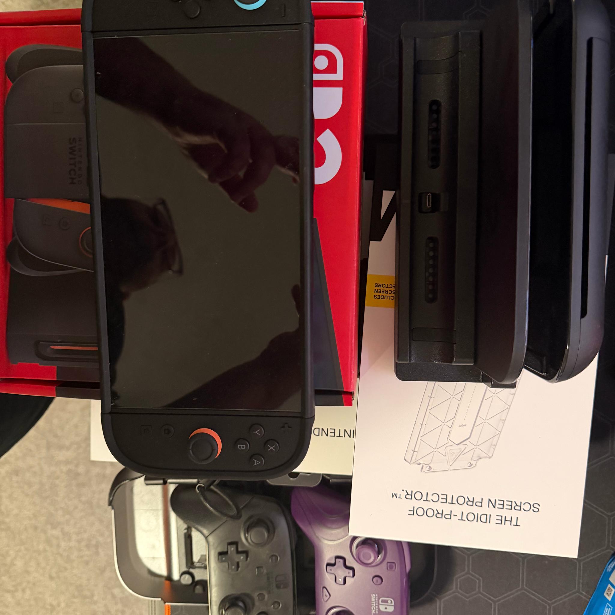 Nintendo Switch 2 - dBrand Case and screen protector - 2 Nintendo Joystics