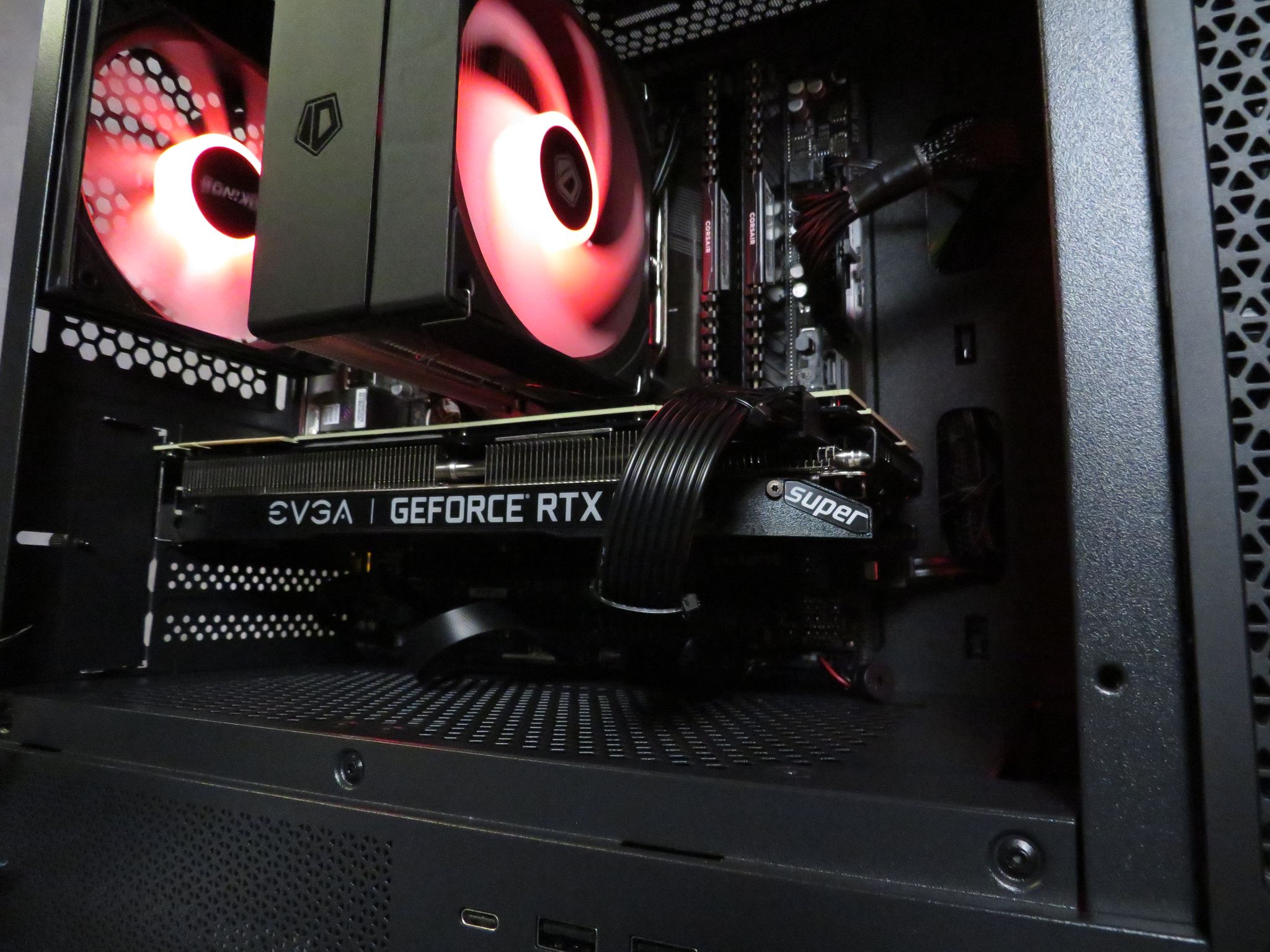Copy of Mid-Range Master Gamer: RTX 2070 Super + Ryzen 5 3600 + 16 GB DDR4 + 1 TB SSD