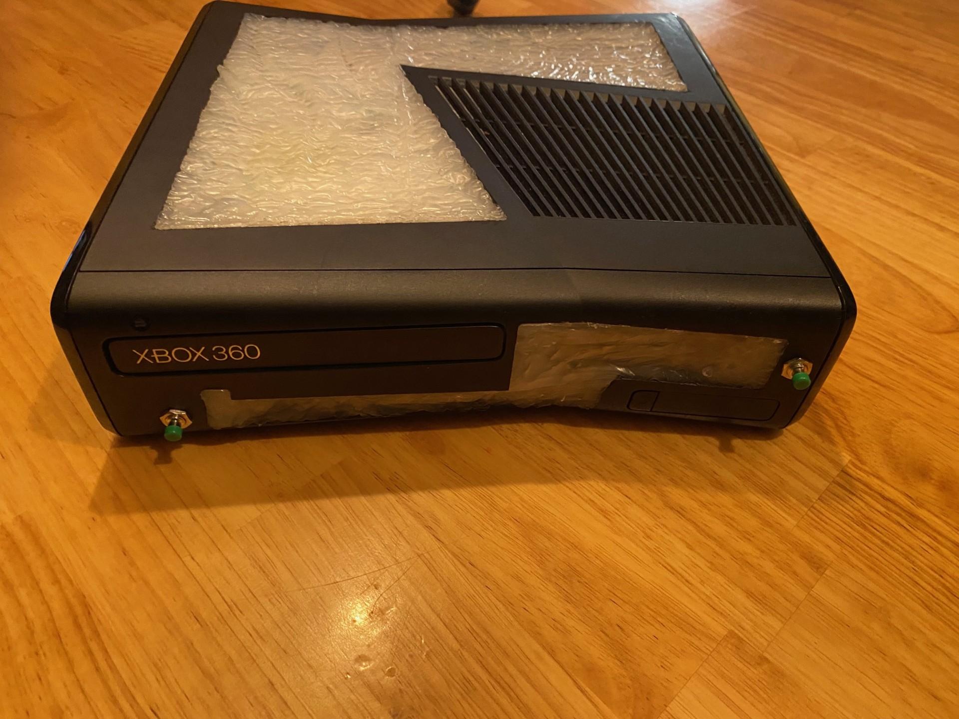 RGH3 Xbox 360 Slim - CASE MODS - Alien themed