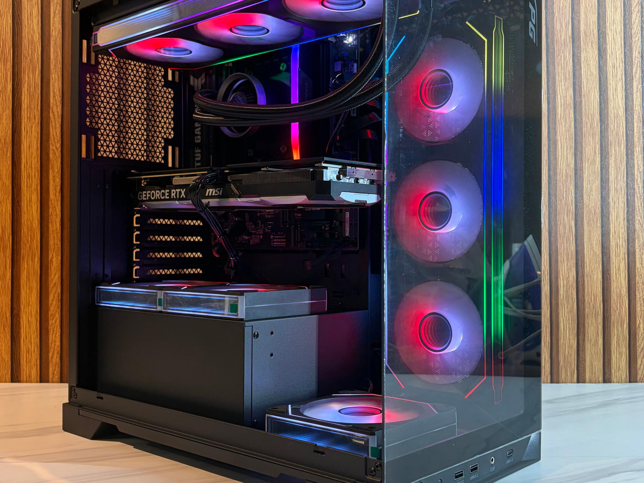 RTX 4070 | RYZEN 5 9600X | 16GB DDR5 | 2TB NVME | 650W | 360MM AIO | Windows 11 pro