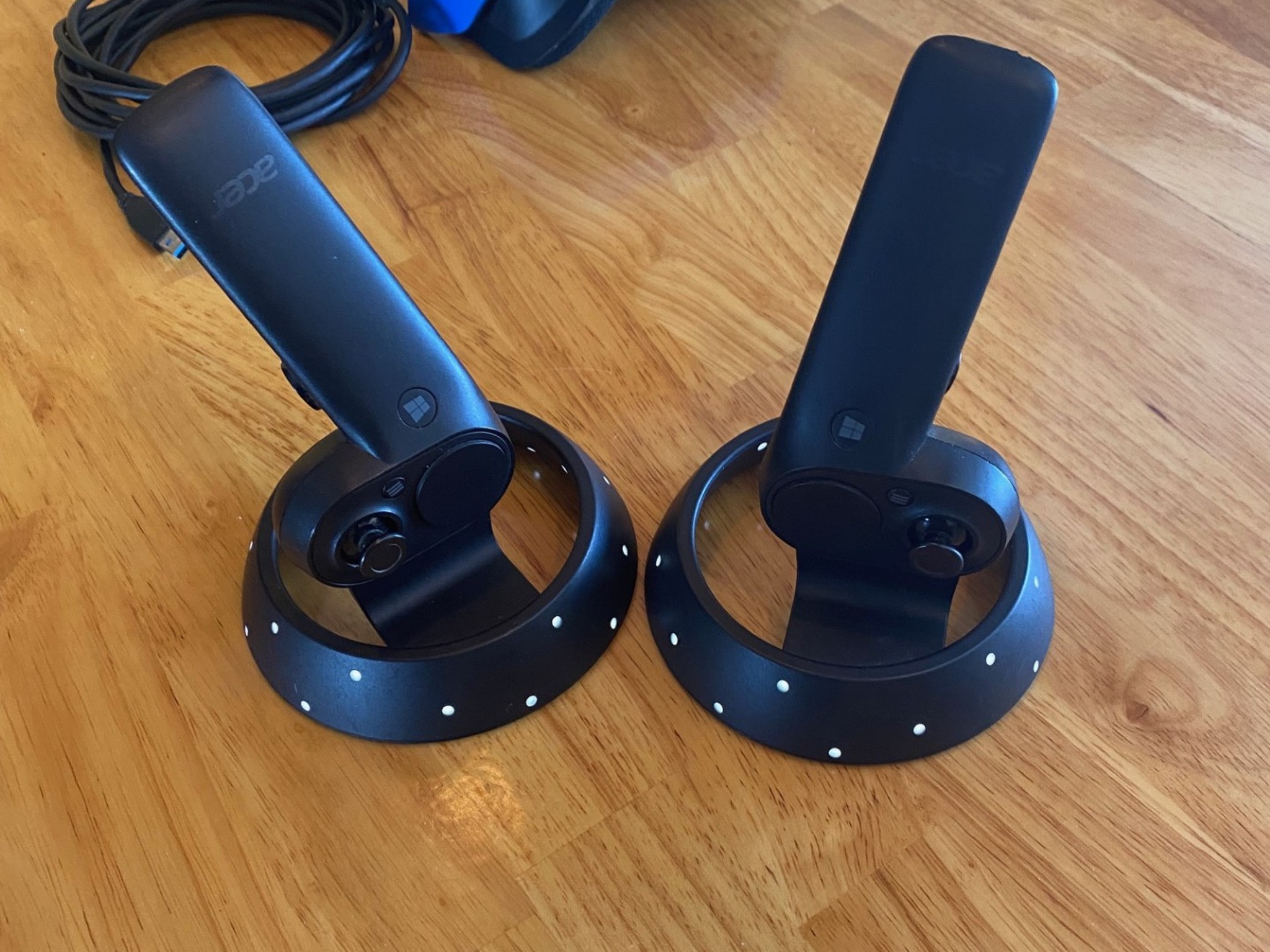 Acer Windows Mixed Reality VR Headset - Developer Edition