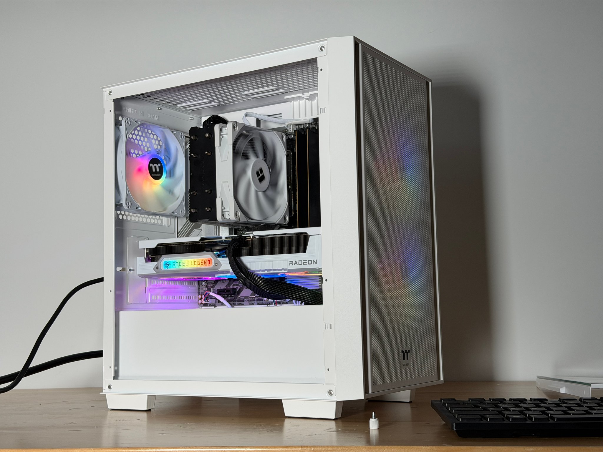 RX 9060XT 16gb Ryzen 7600x3d Gaming PC