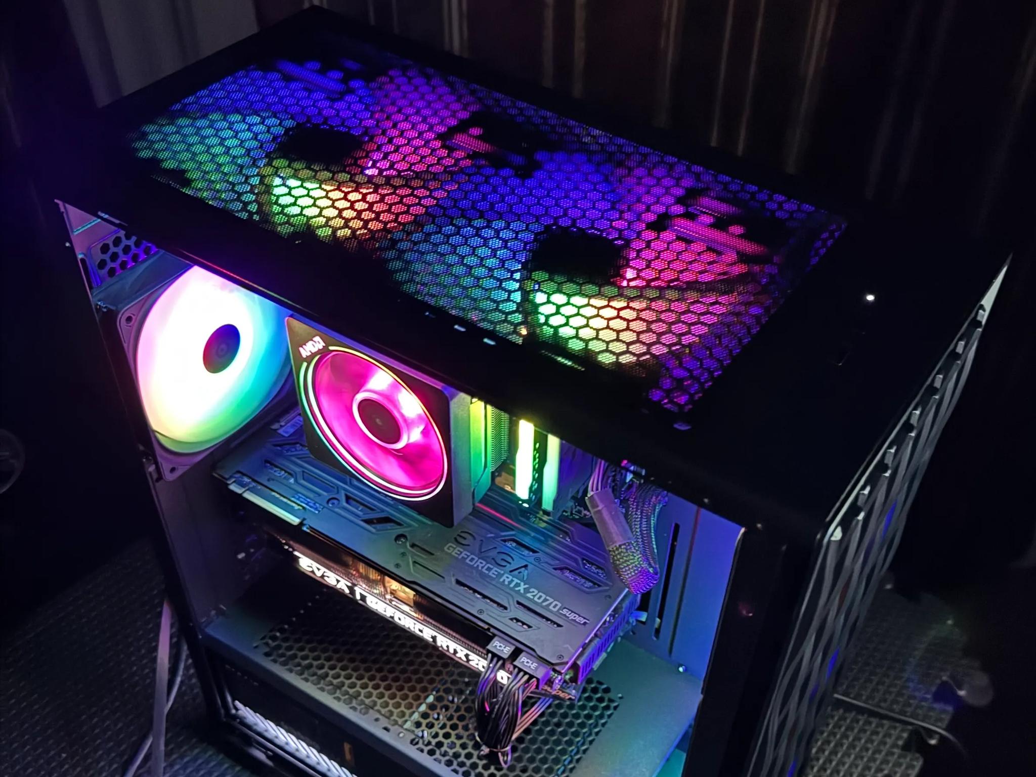 EVGA RTX 2070 super + RYZEN 7 3700x +16 GB RAM (THE PHANTOM RGB)