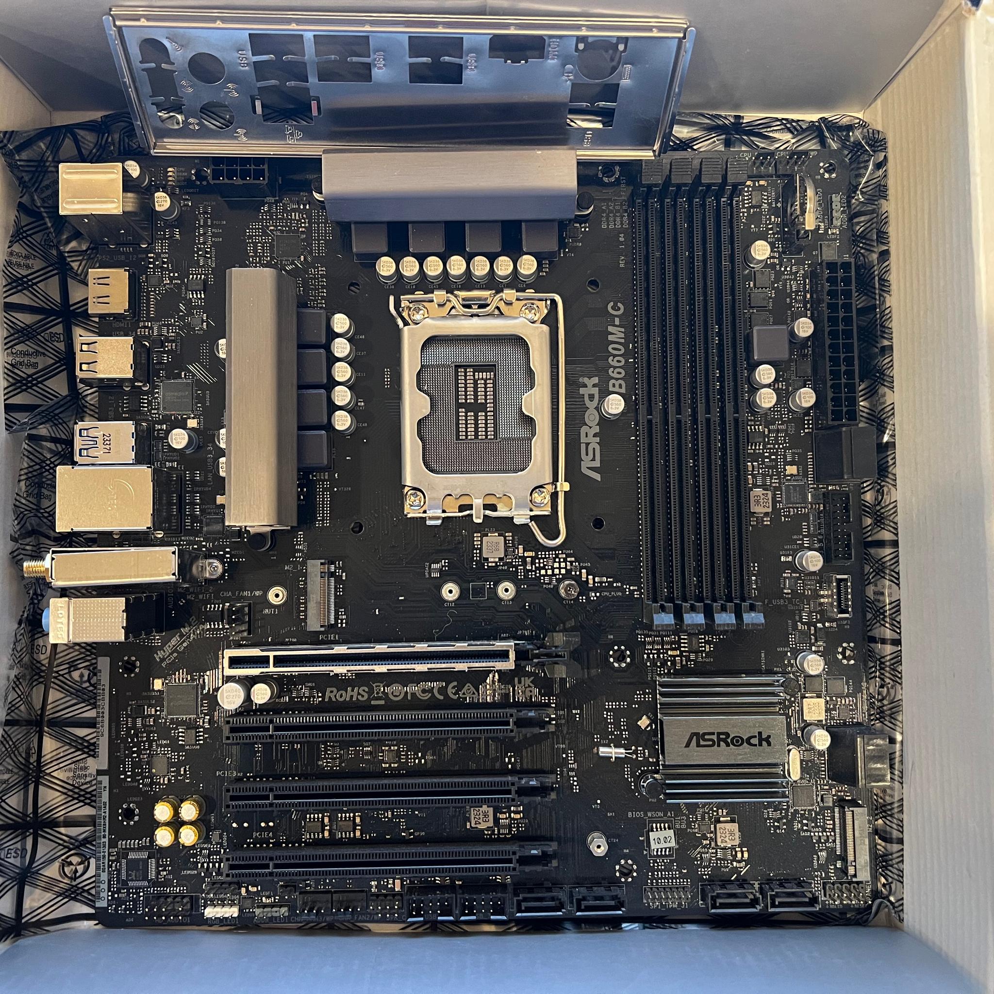 LGA 1700 DDR4 AsRock B660M-C microATX Intel Motherboard