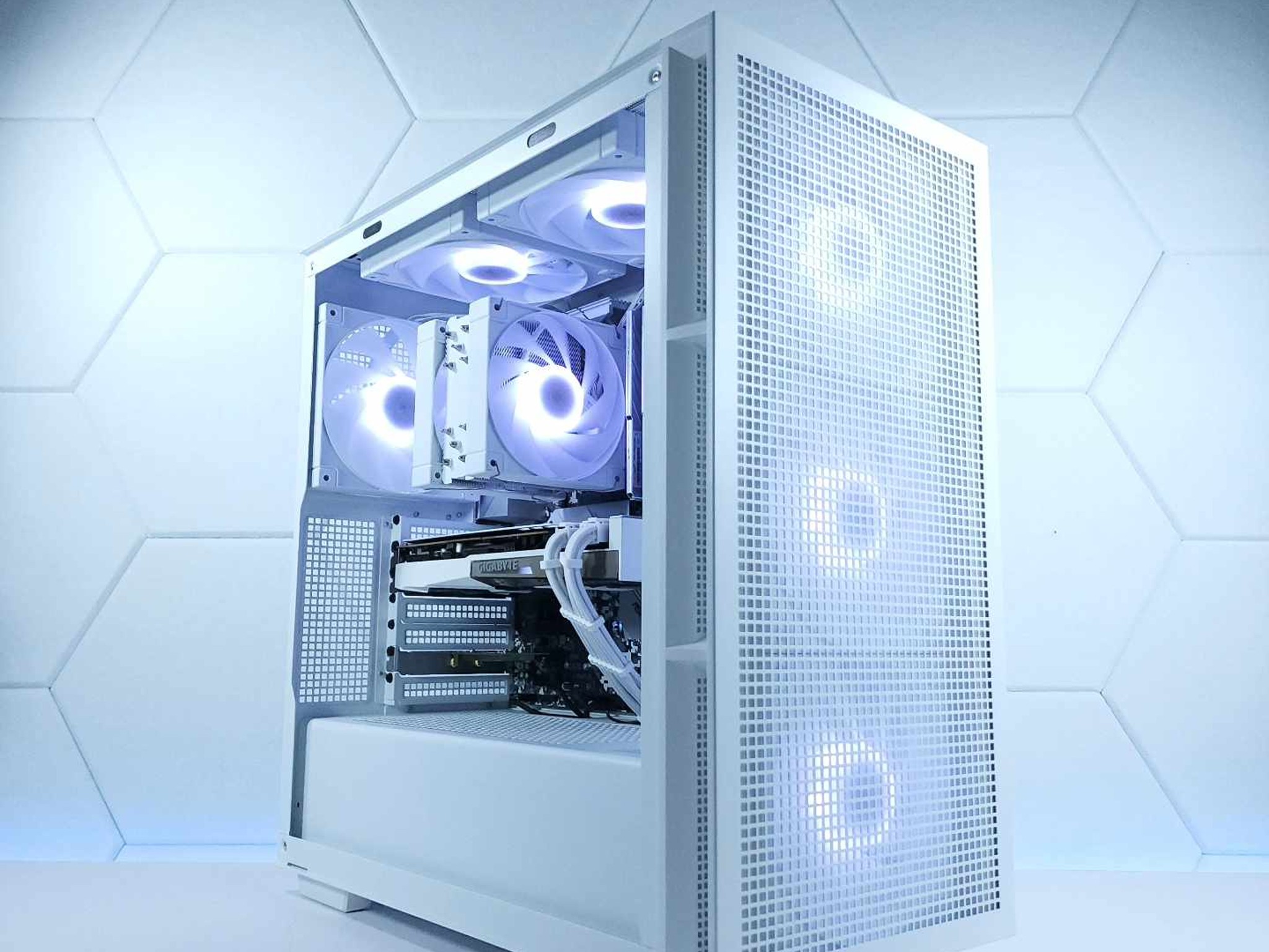 🤍RTX 3070 || Ryzen 5 5600GT || 1TB M.2 NVMe SSD || 32GB 3200MHz || 1080p/1440p Gaming Computer