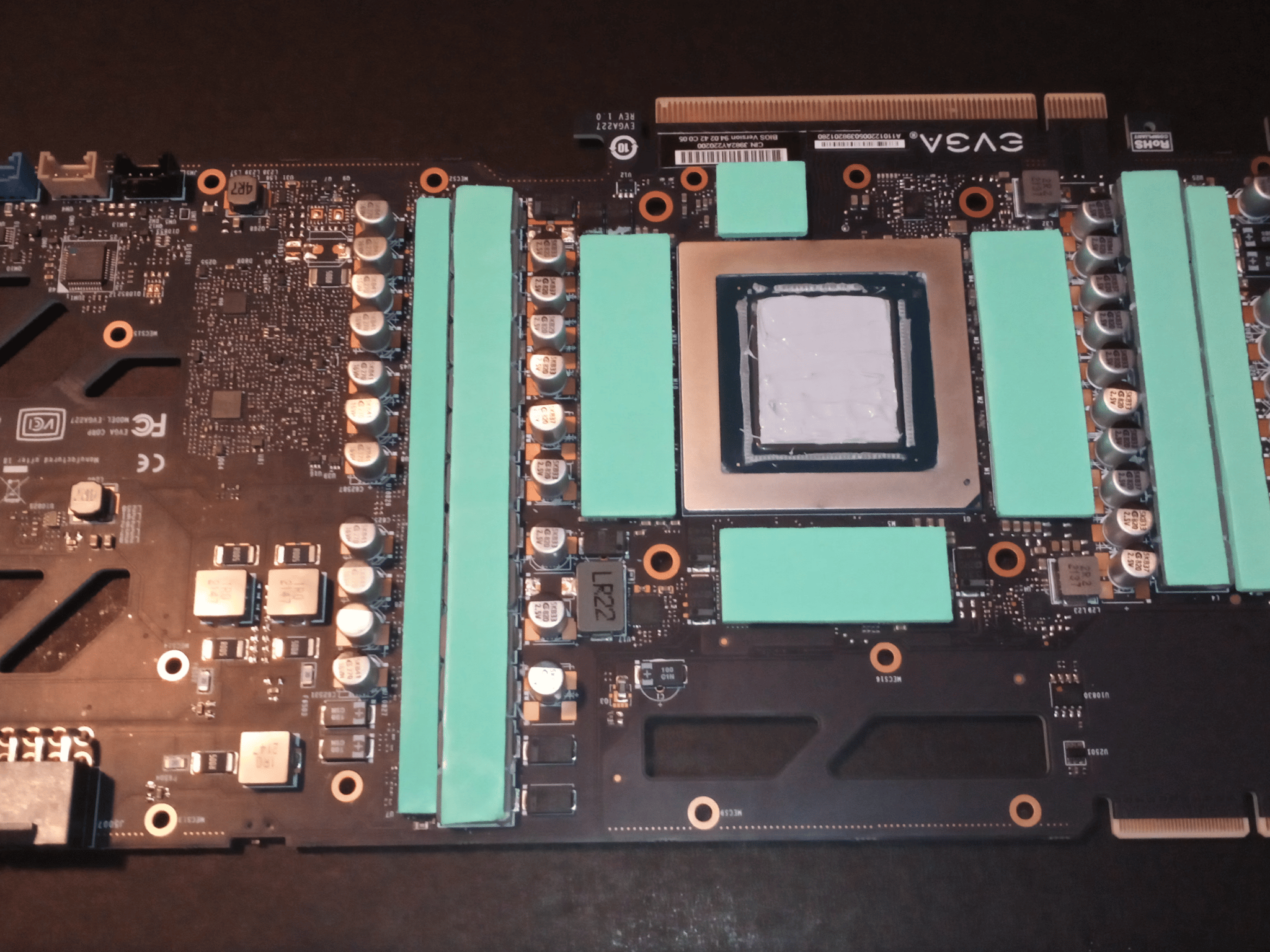 Like New! EVGA GeForce RTX 3090 FTW3 ULTRA GAMING (with 20 W/mK Pads installed!)