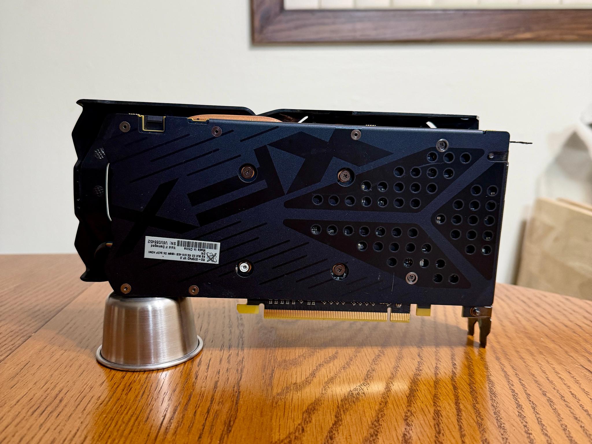 AMD Radeon RX 570 - Image 2