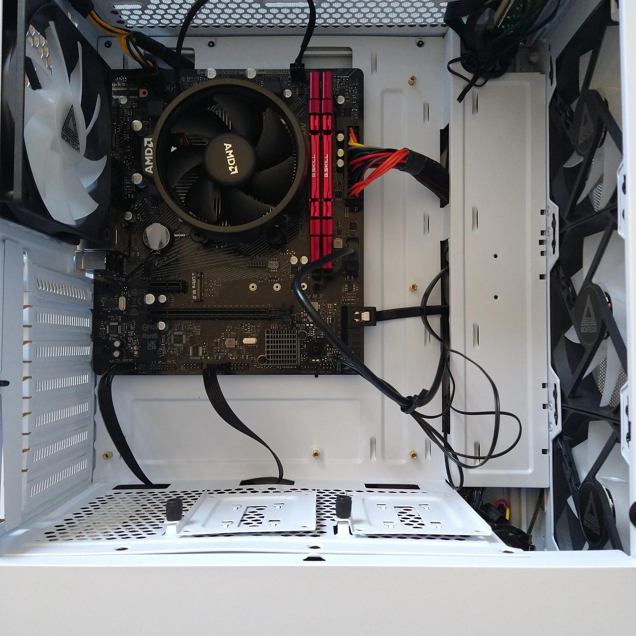 Budget Gaming PC - Ryzen 5 5600G + Radeon RX Vega 7 Graphics - 16GB RAM - 512GB SSD - Window 10