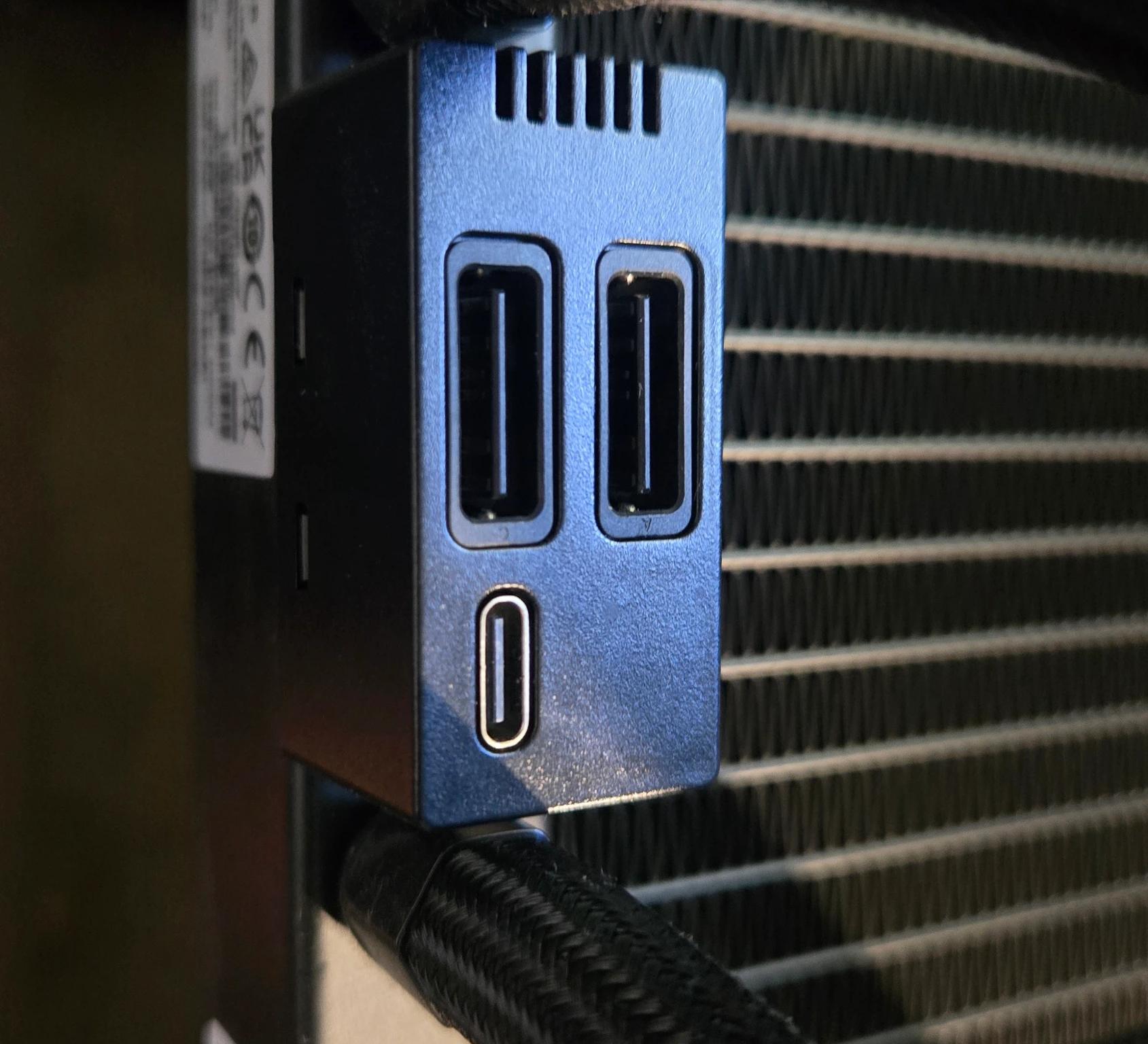 Corsair iCue Link H150i RGB