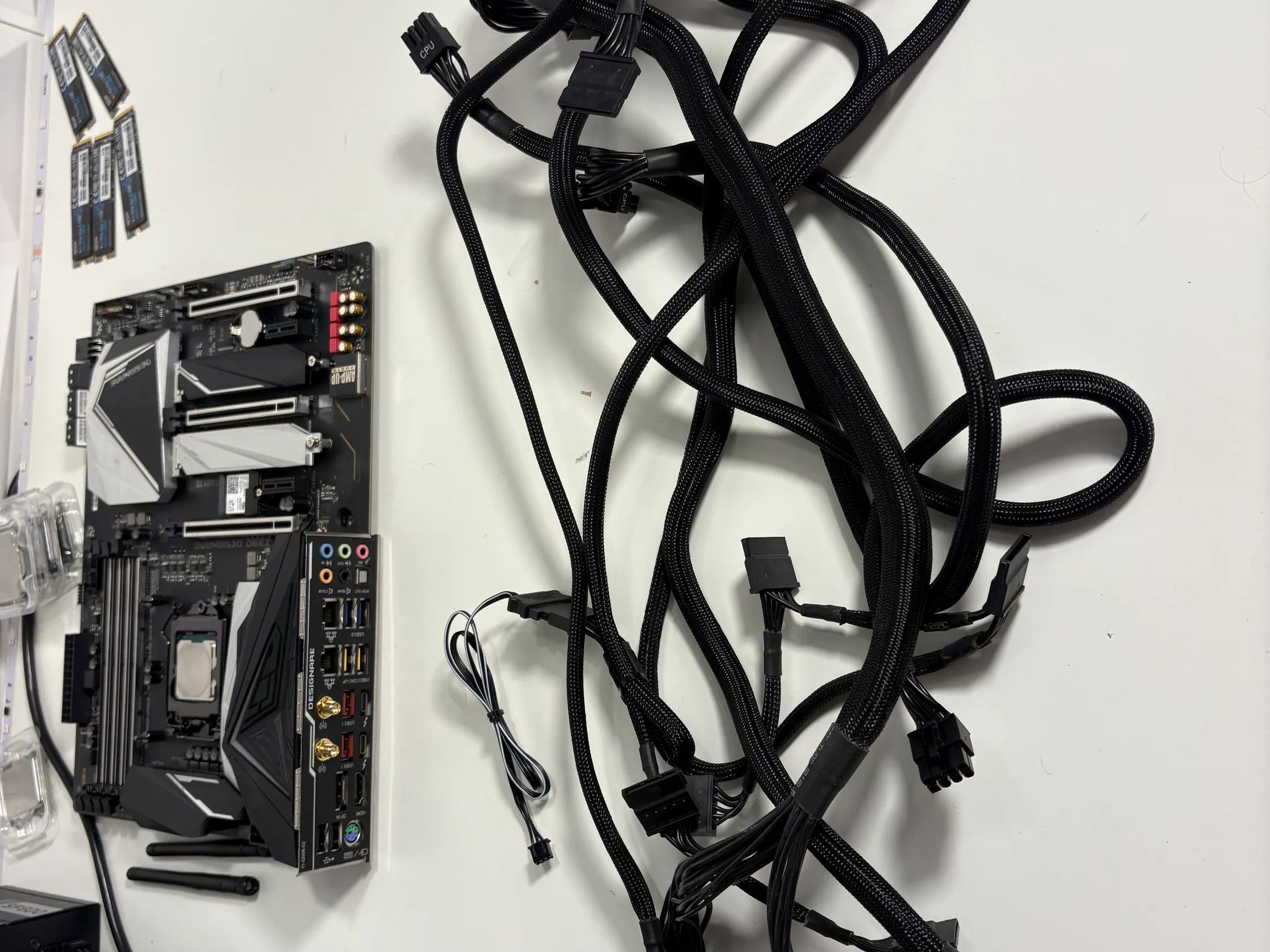 EVGA P2 750W Power Supply - 80+ Platinum