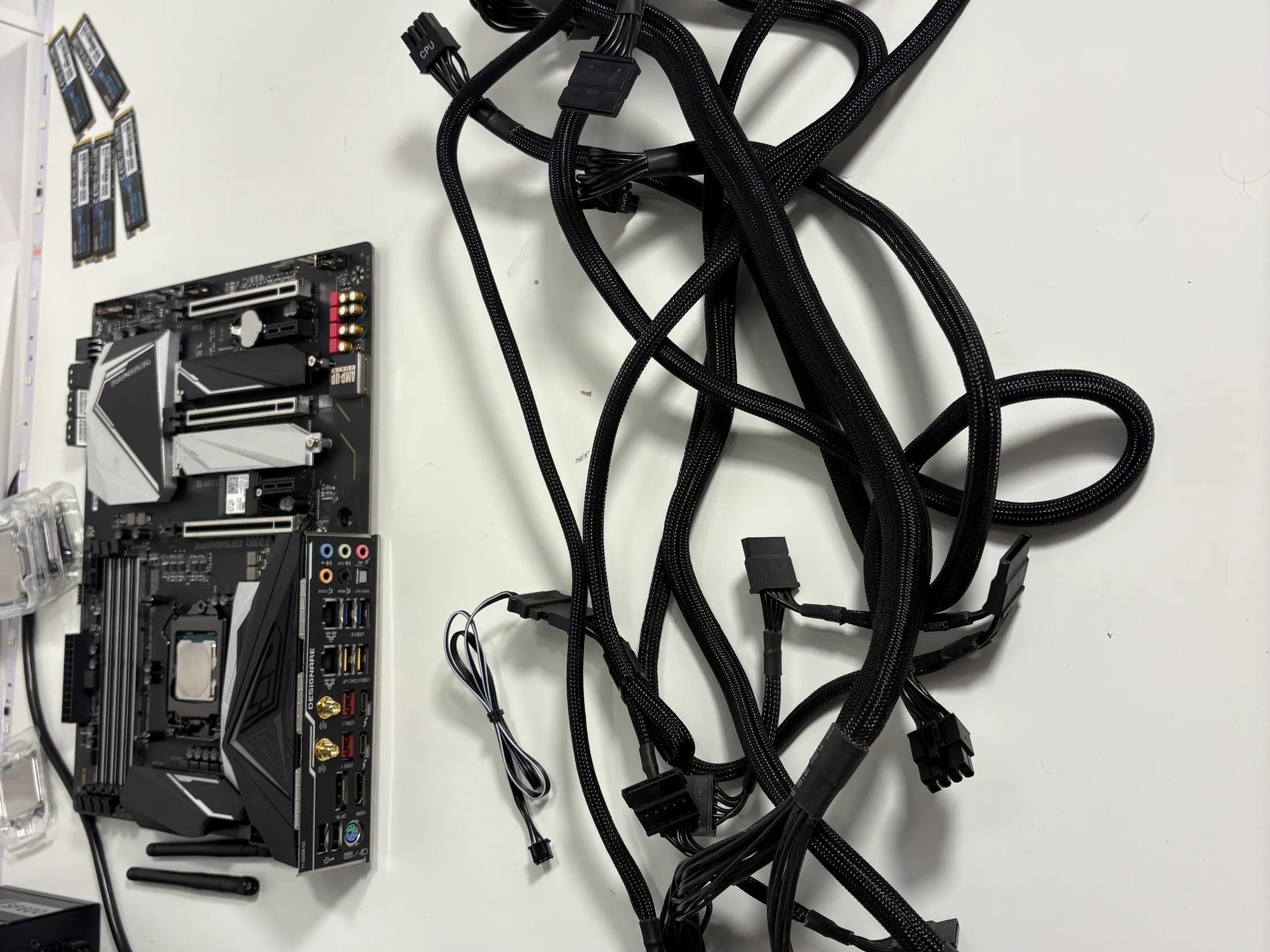 EVGA P2 750W Power Supply - 80+ Platinum