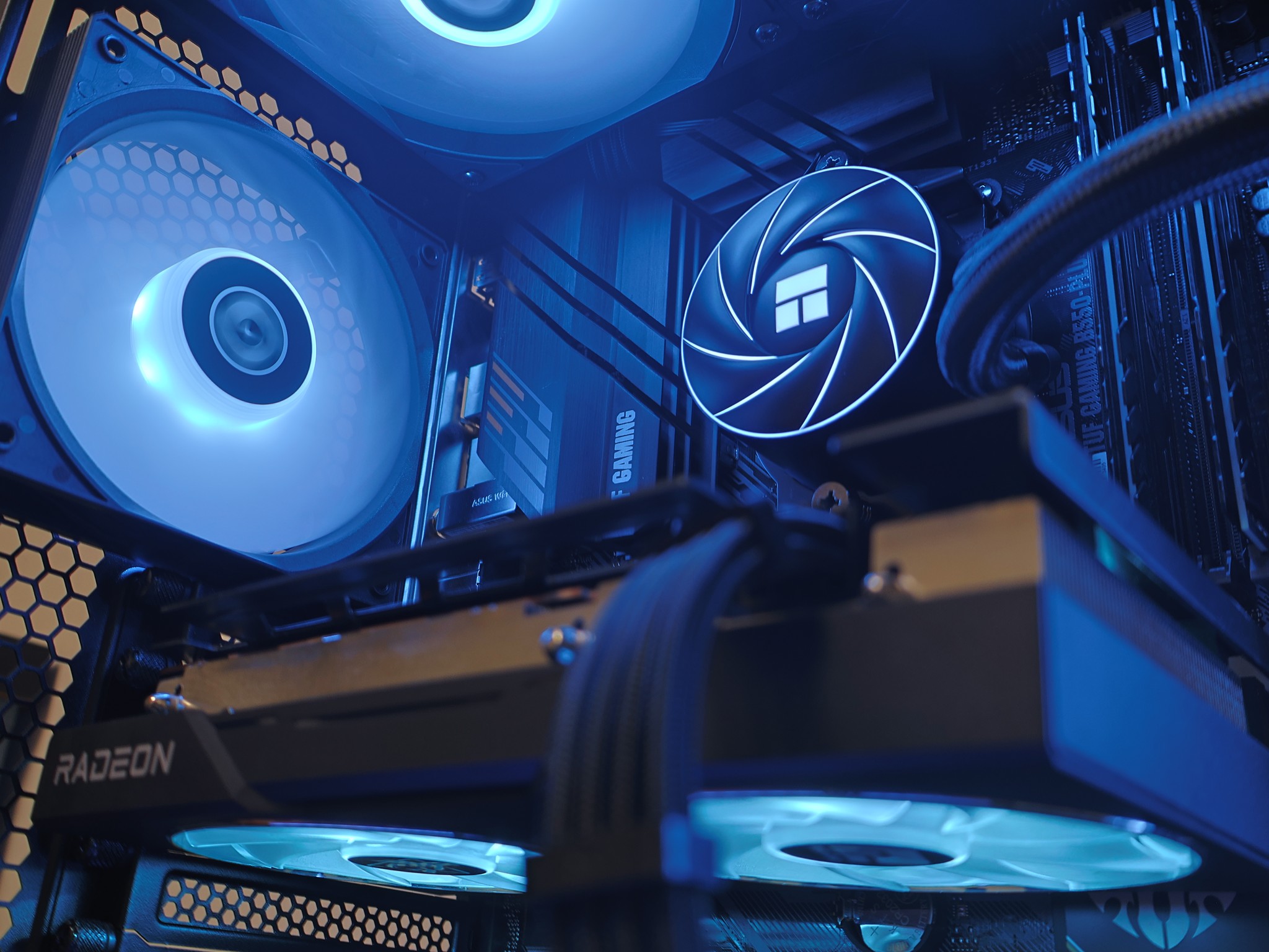 🖥️ Gaming PC 🖥️ Ryzen 5 5600 + RX 7600 | 16GB RAM | 1TB NVMe SSD