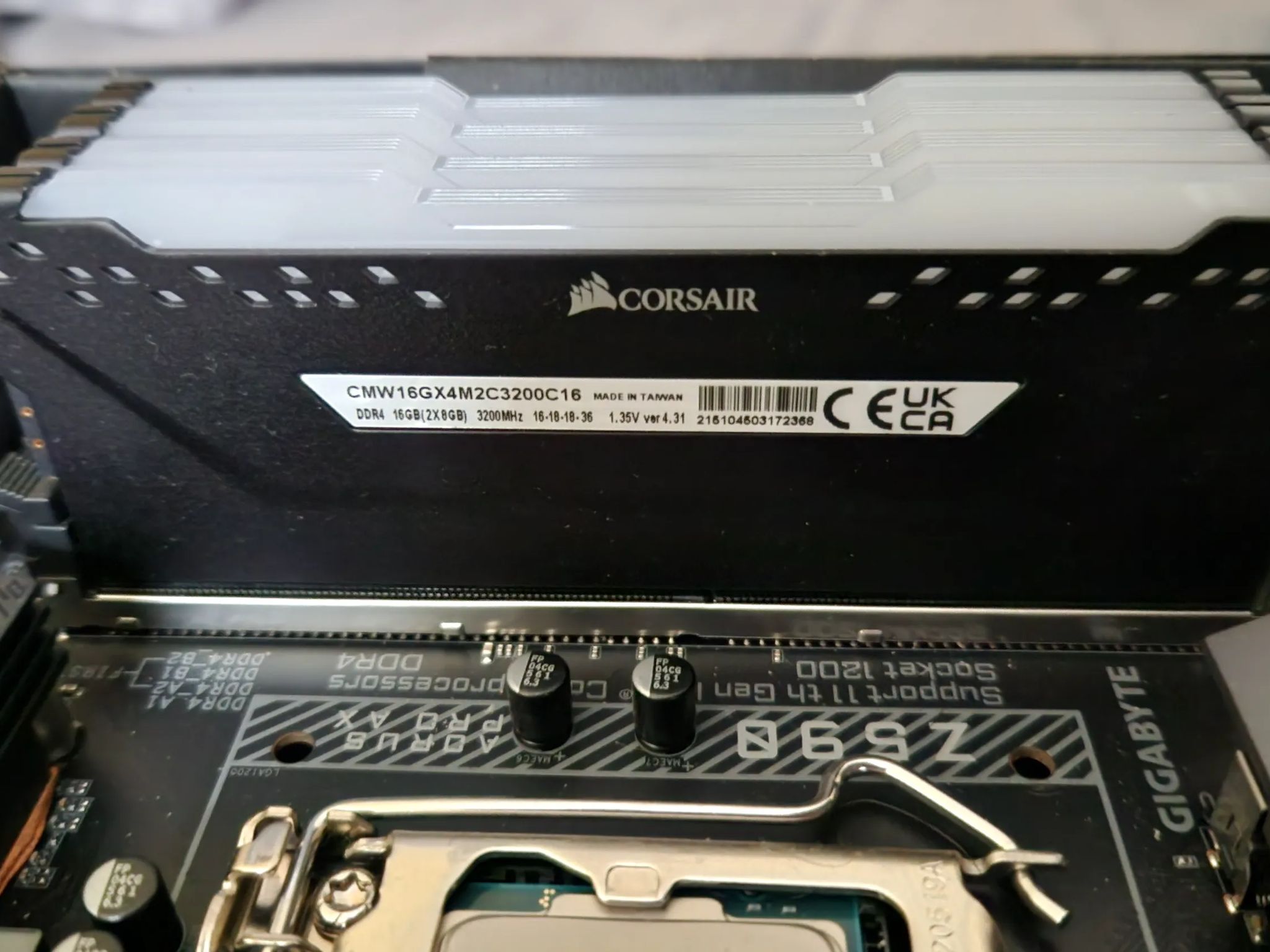 BUNDLE DEAL READ DESCRIPTION I9-11900K GIGABYTE AORUS Z590 PRO AX 32GB DDR4 3200MHZ