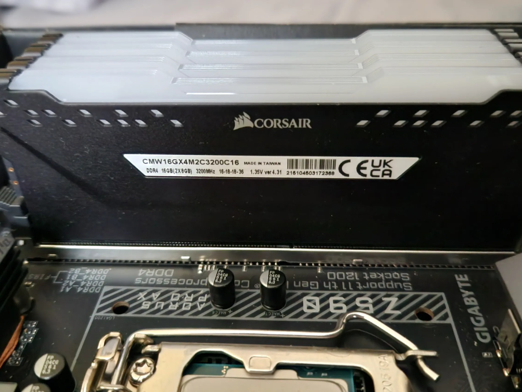 BUNDLE DEAL READ DESCRIPTION I9-11900K GIGABYTE AORUS Z590 PRO AX 32GB DDR4 3200MHZ