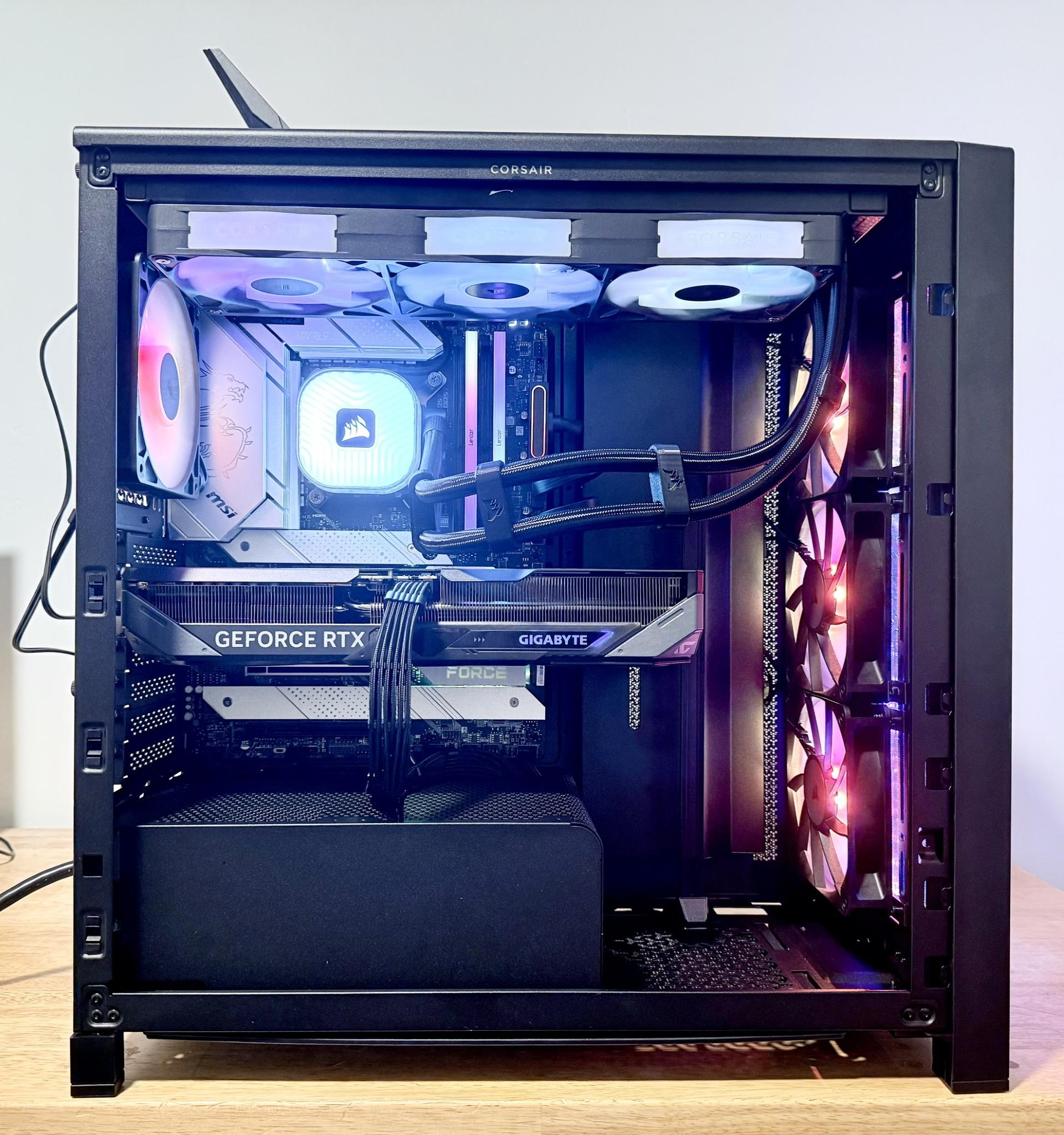 Corsair 4000D RTX 5070 OC 12GB