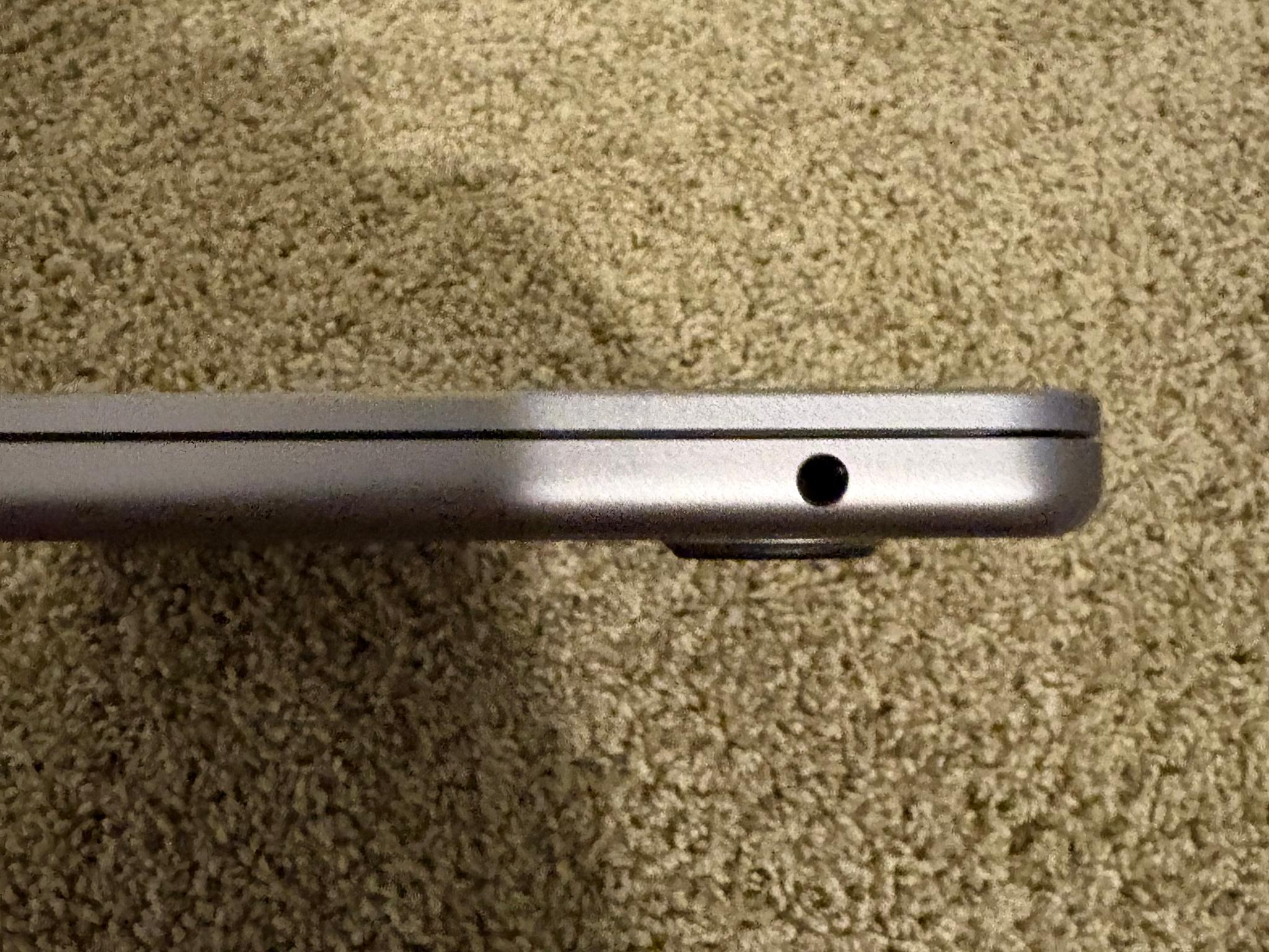 MacBook Air 13 Inch 2024 M3 Chip, 24gb Ram, 512gb ssd