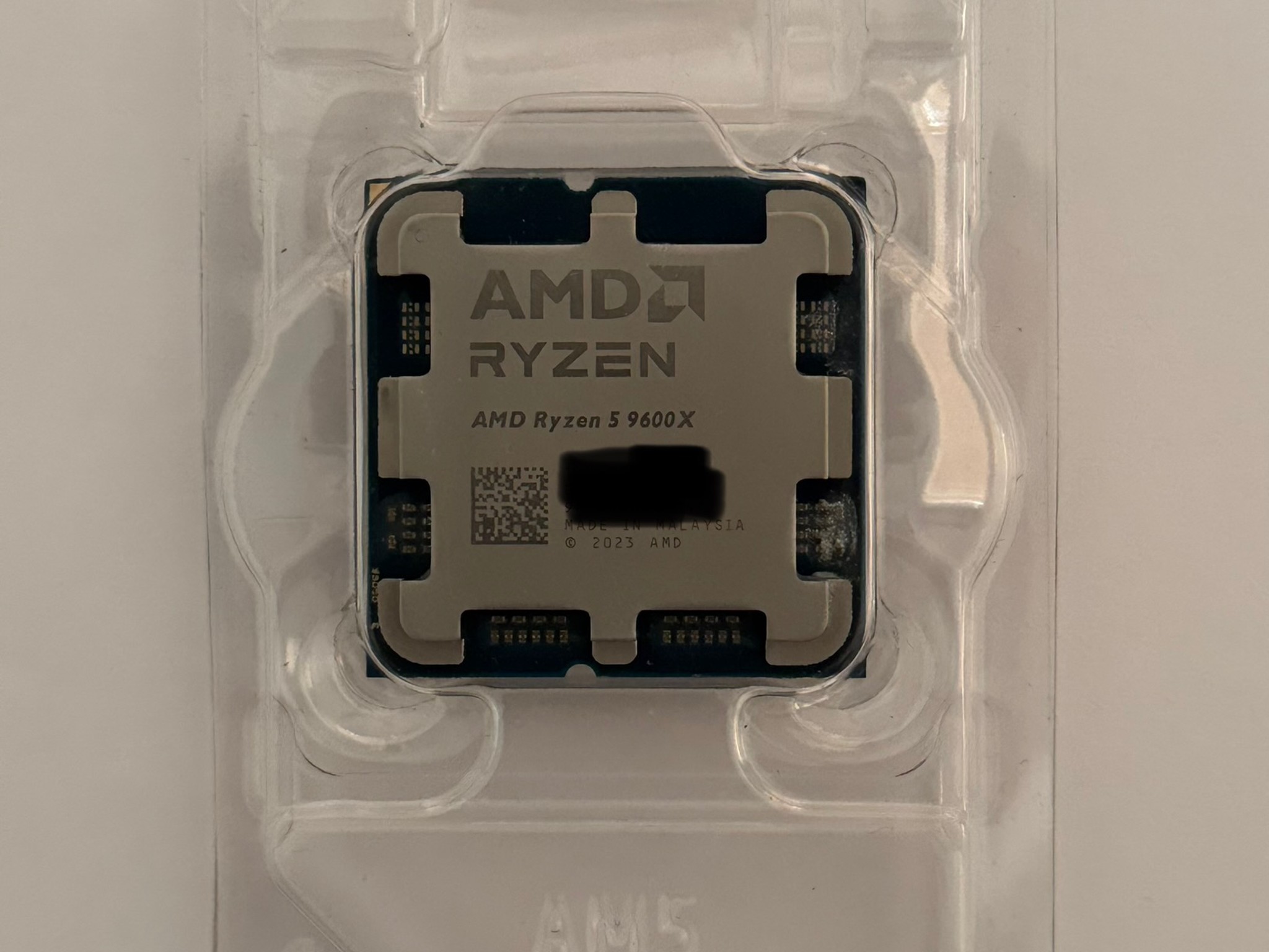 AMD Ryzen™ 5 9600X 6-Core, 12-Thread Unlocked Desktop Processor