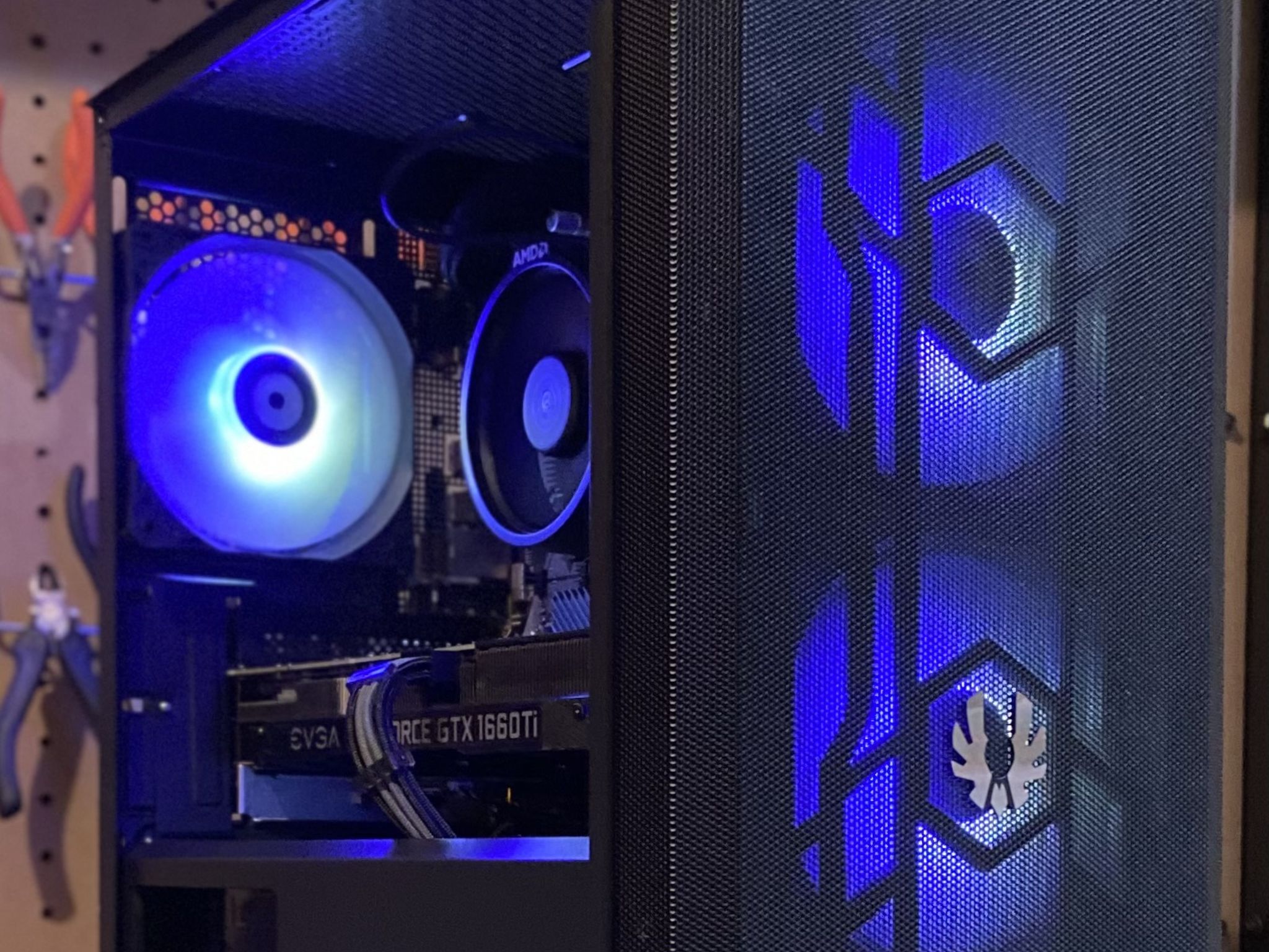 Ryzen 5 3600 || GTX 1660ti || 16GB RAM || 1TB NVMe || WiFi/BT