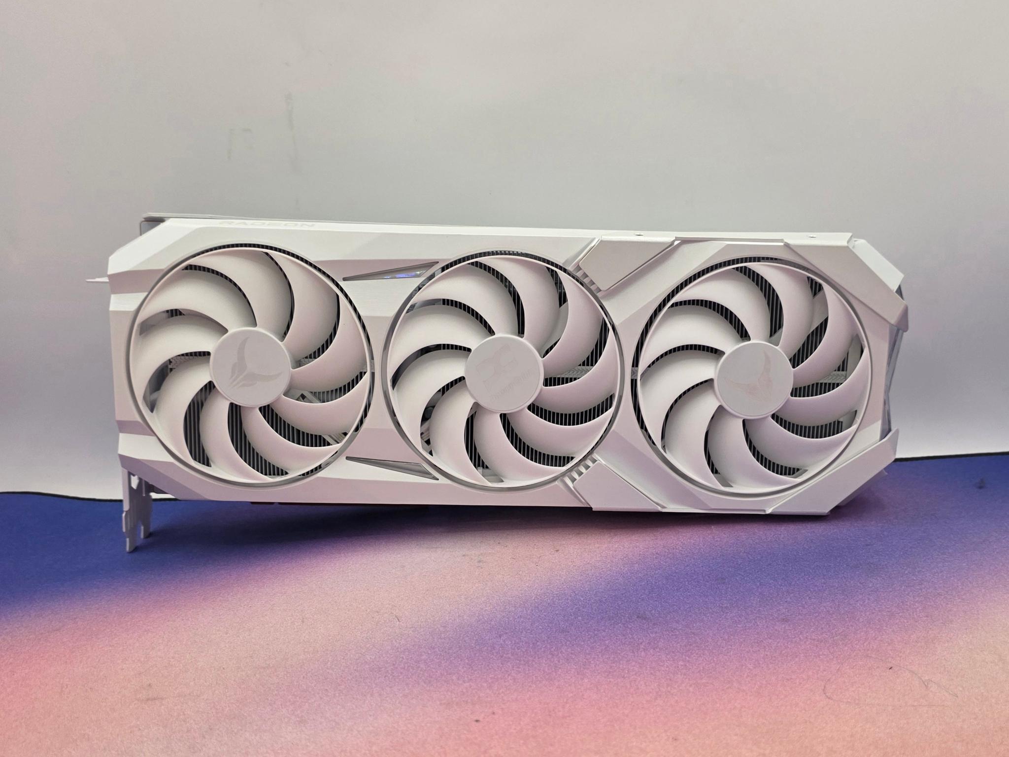 PowerColor Red Devil Spectral White RX 9070XT