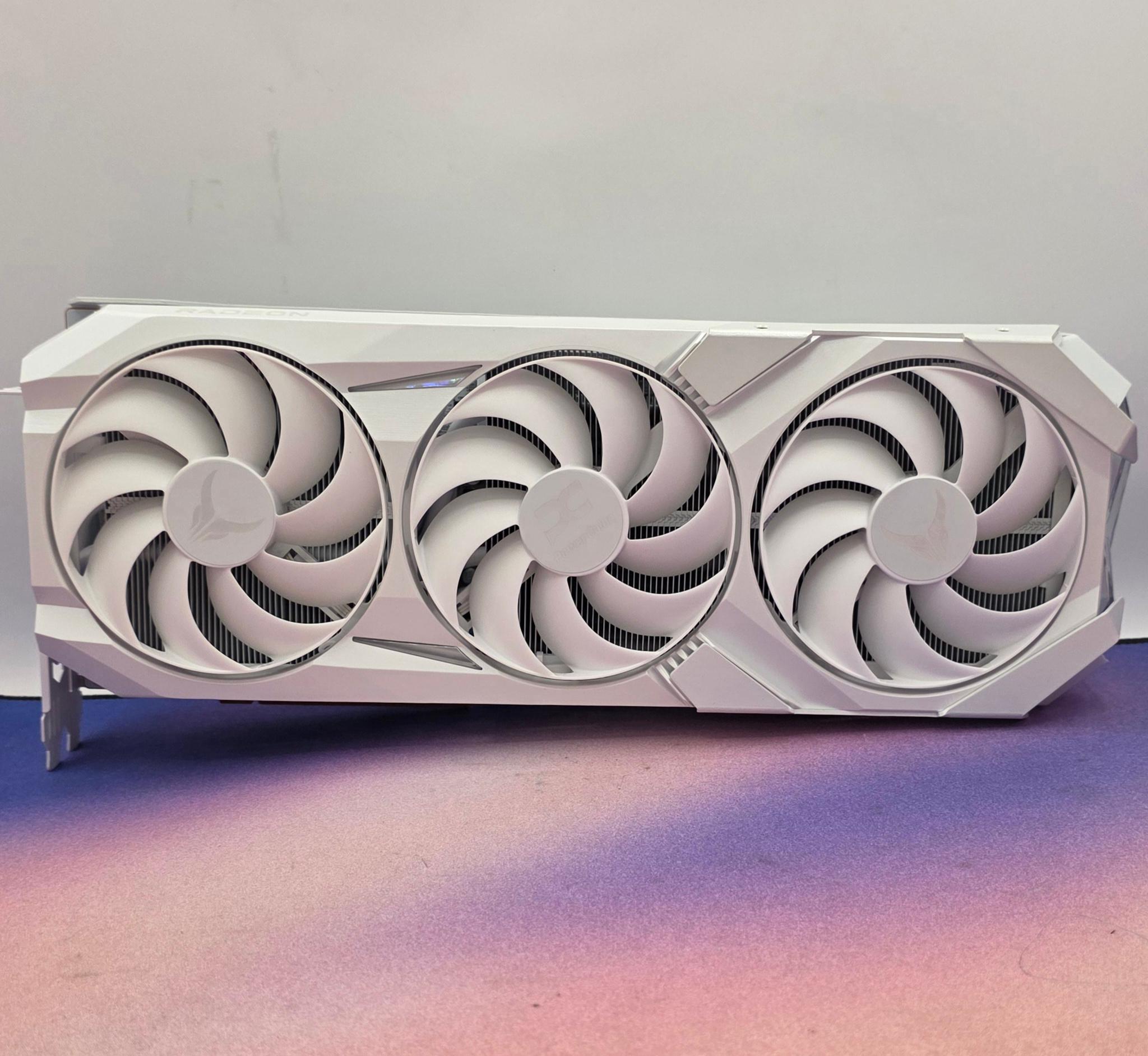 PowerColor Red Devil Spectral White RX 9070XT