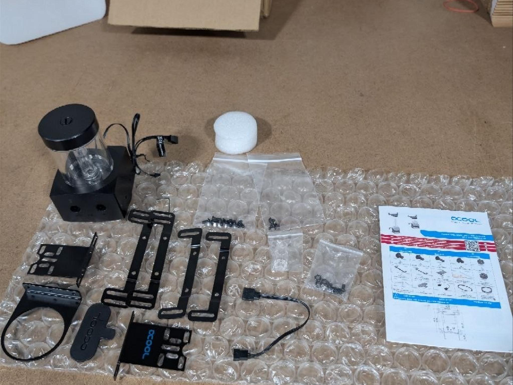 Alphacool Core 100 Aurora reservoir D5/VPP Acetal/Acrylic (15393)