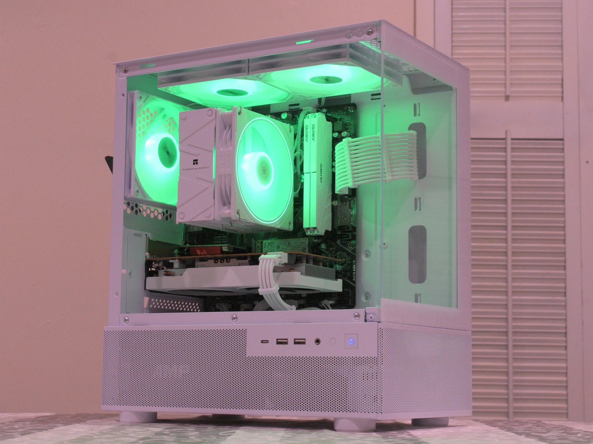1080p Beast | Ryzen 5 3600 | RX 6600 8GB | 32GB DDR4 | 1TB nVME SSD | 1080p White RGB Gaming PC