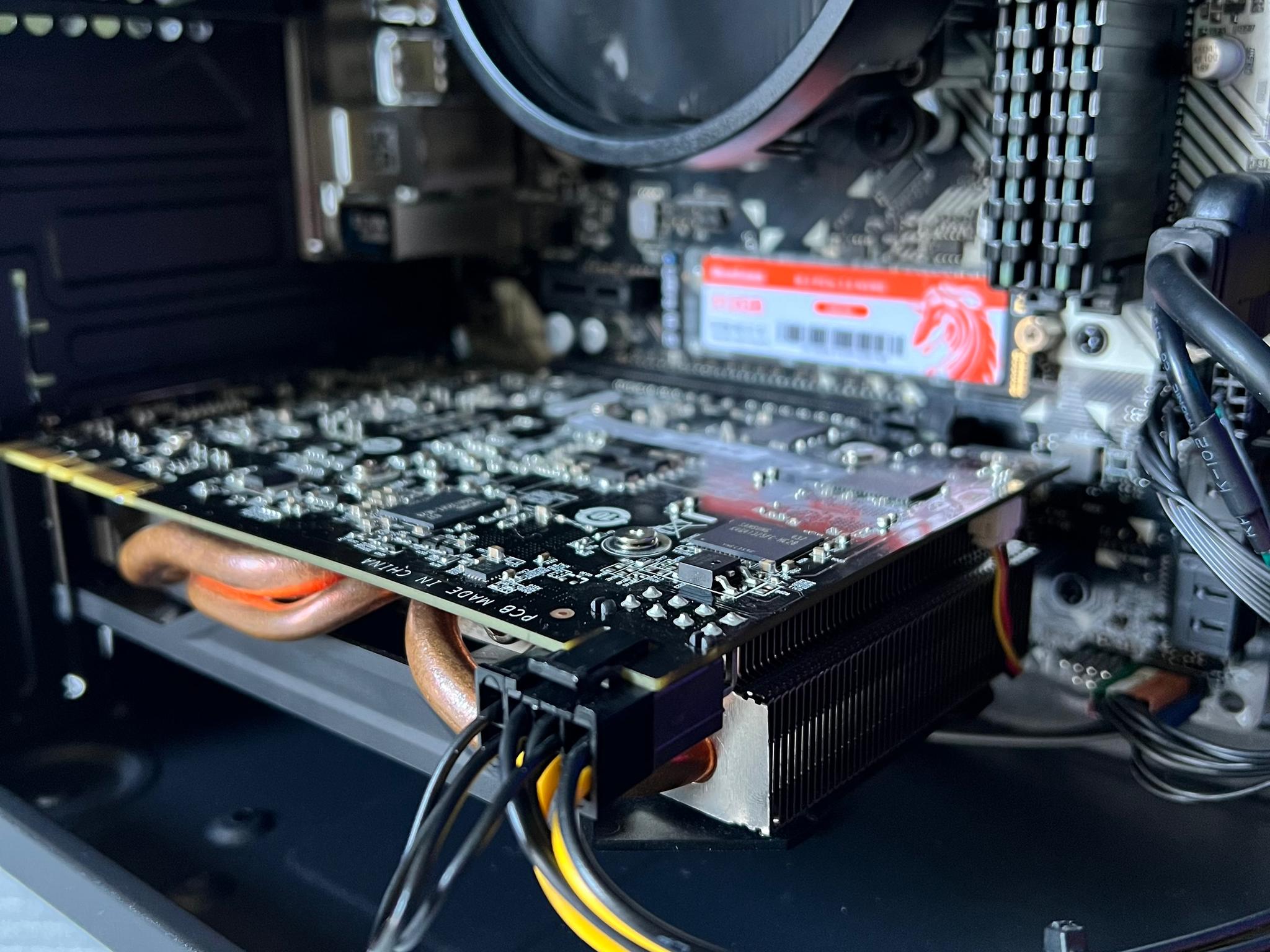 ❇️ BUDGET FRIENDLY ❇️ (Ryzen 3 2200G, RX 5500 XT, 16GB RAM, 512GB NVME SSD)