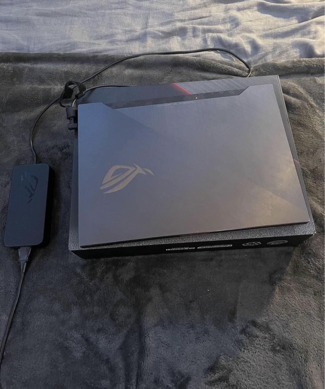 ASUS GL504G STRIX