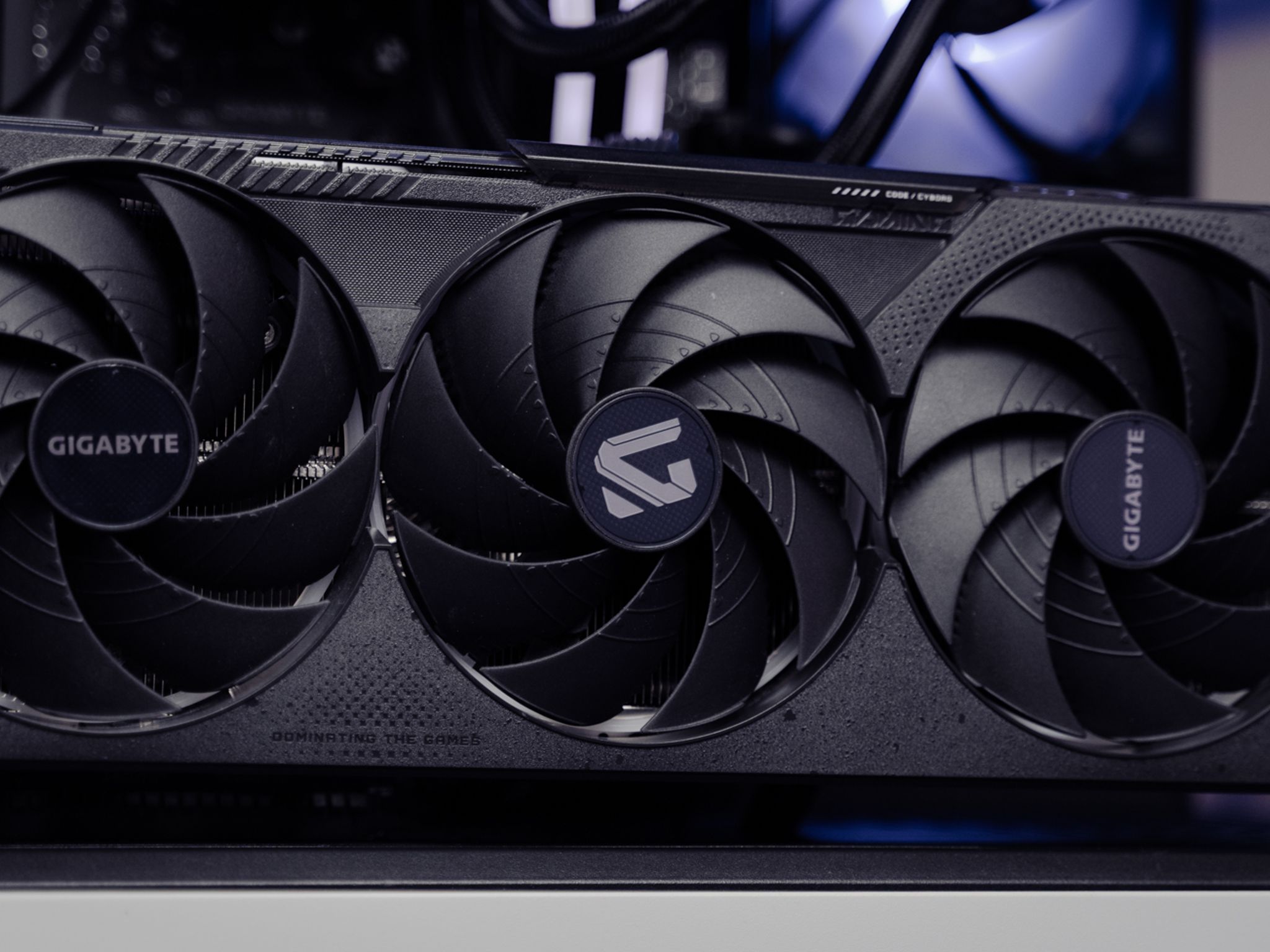 “Optimo” RTX 5080 Ryzen 7 9800X3D 32GB 2TB Windows 11 Workstation Gaming PC