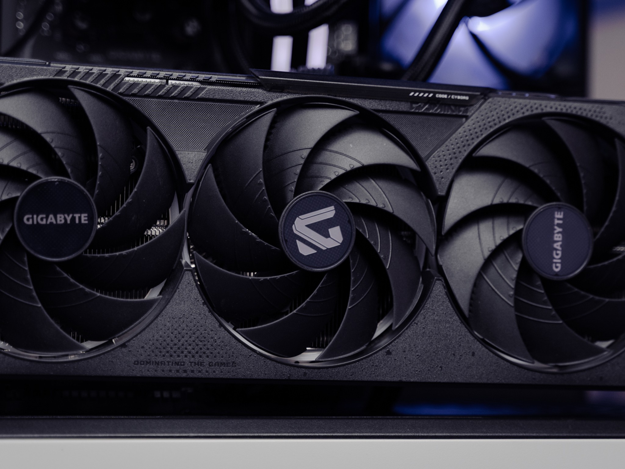 “Optimo” RTX 5080 Ryzen 7 9800X3D 32GB 2TB Windows 11 Workstation Gaming PC