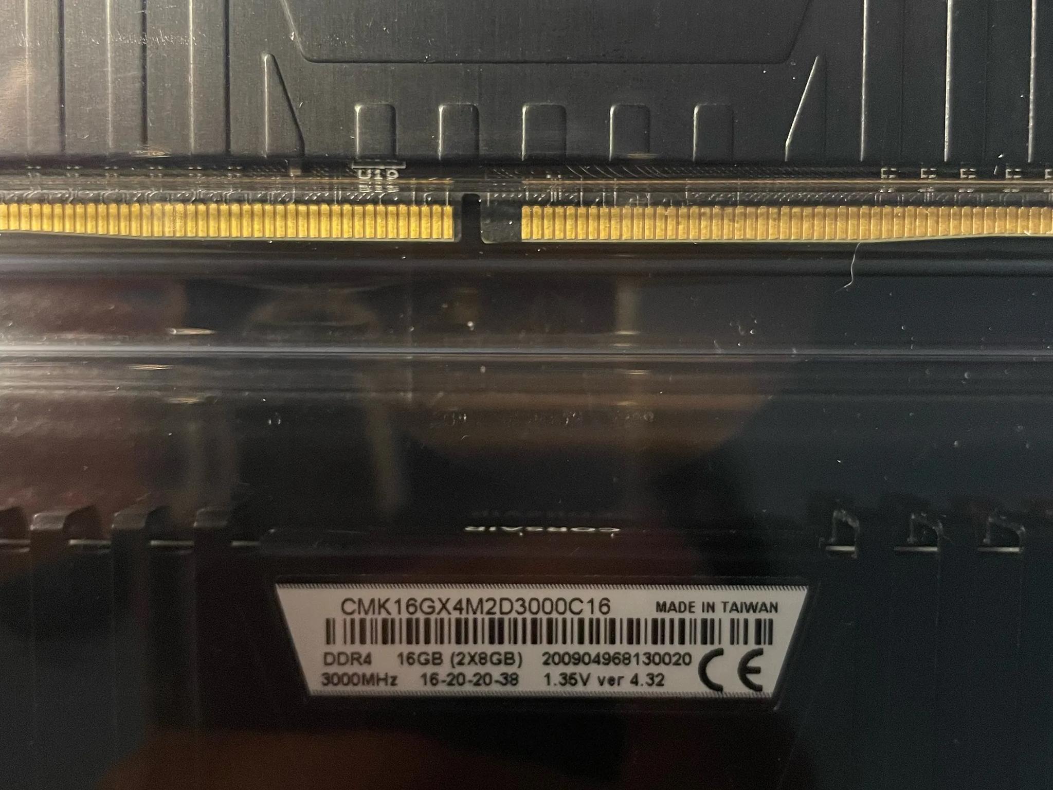 Corsair 16GB DDR4 3000
