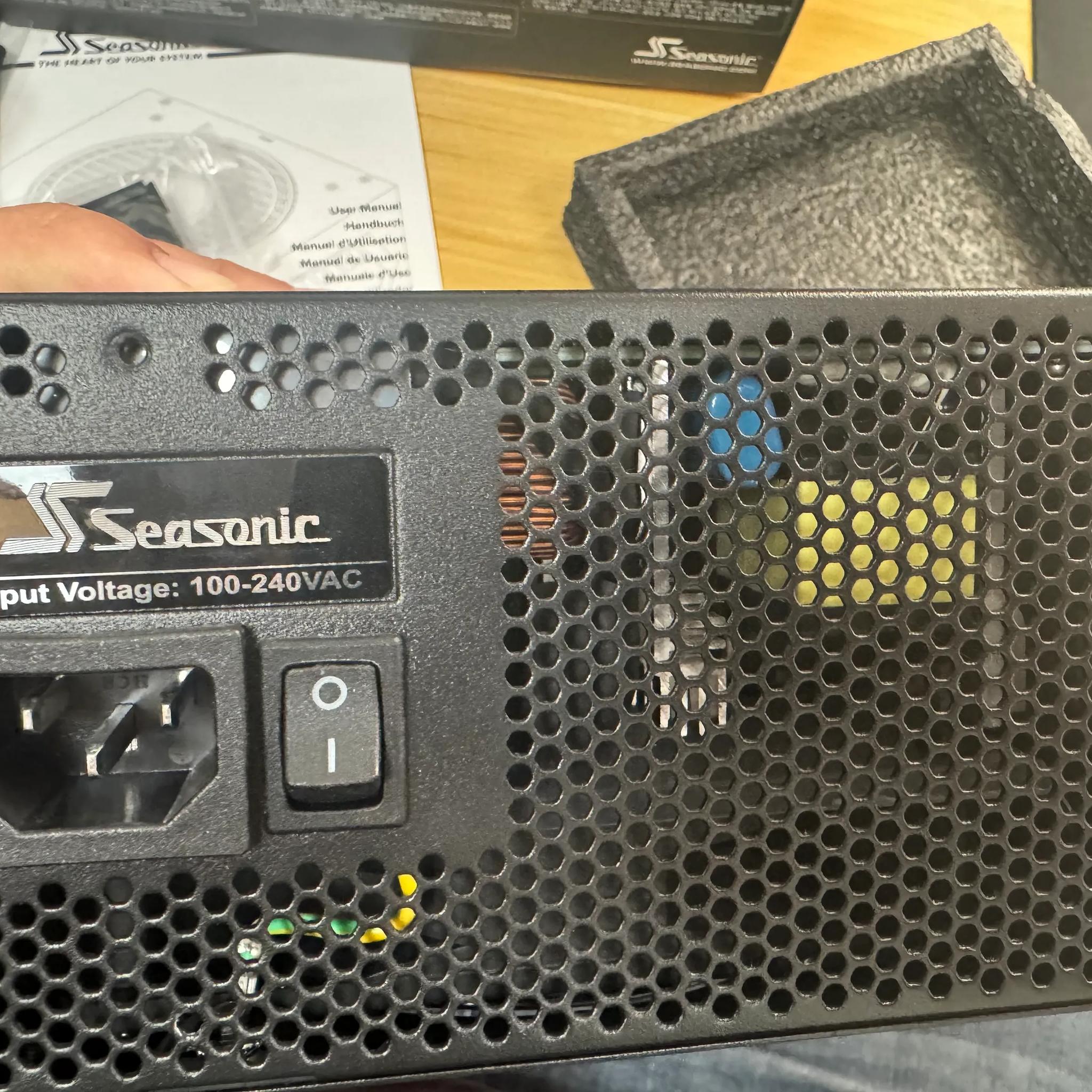 PSU - Seasonic FOCUS GM-650 SEMI-MODULAR