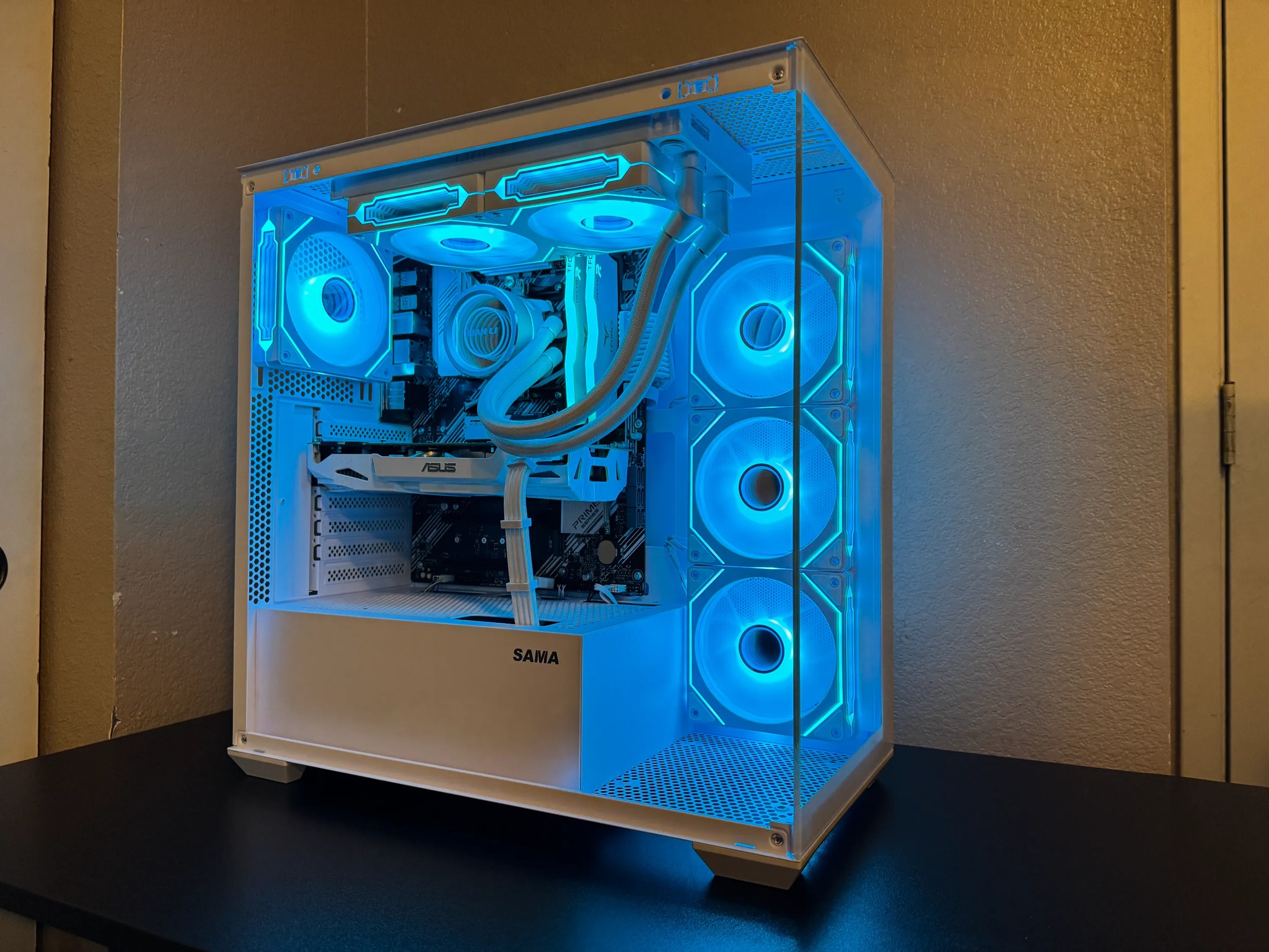 Ryzen 5 3600X | GTX 1070 | 1TB M.2 SSD | 16GB RAM | WiFi & Bluetooth