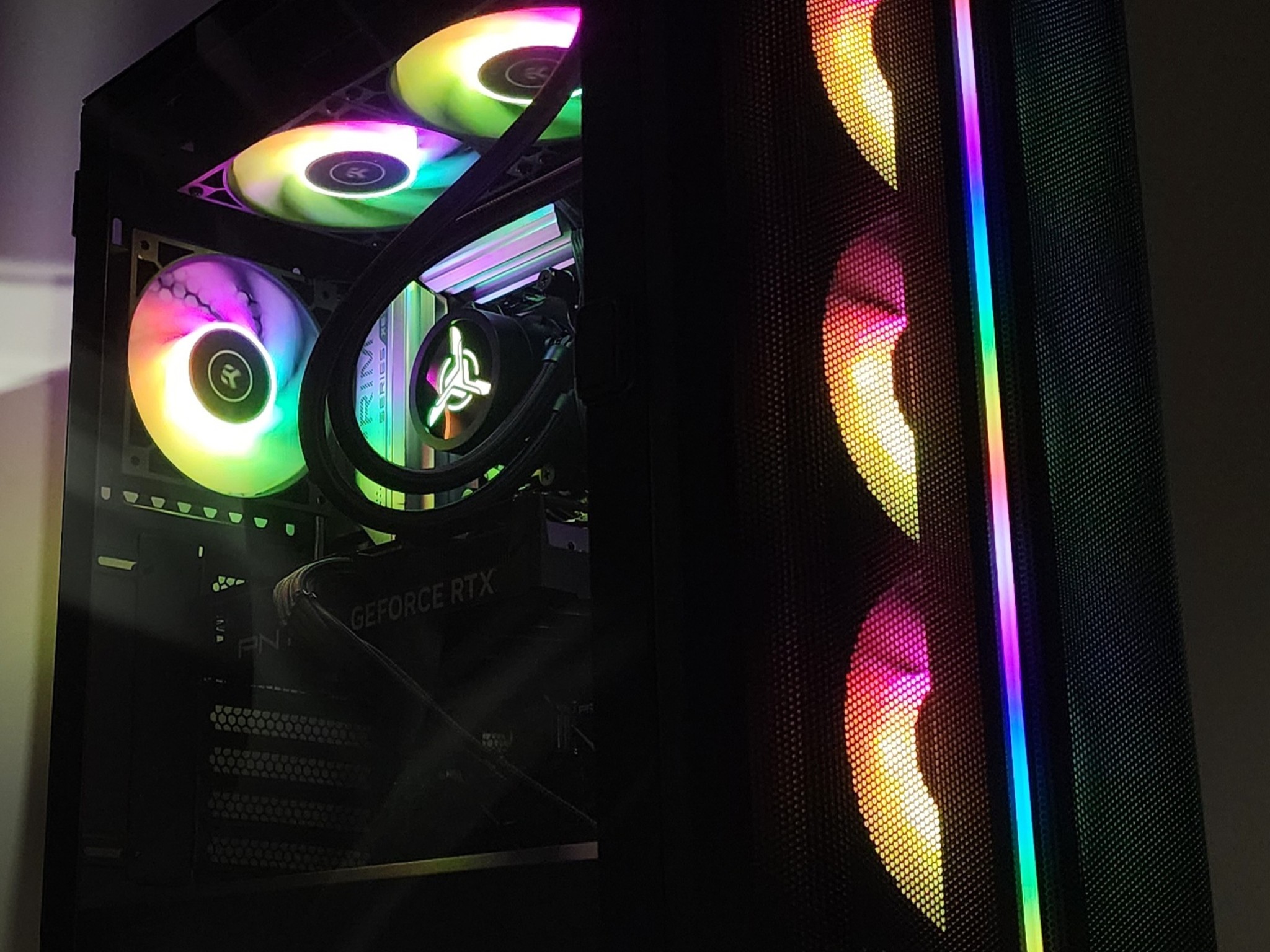 Gaming PC Ryzen 7 7700 32GB RAM 1TB SSD RTX 4060 Ti 16GB Windows 11 Computer