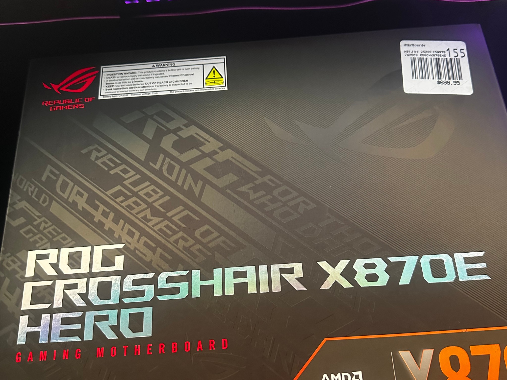 ASUS rog x870e crosshair hero