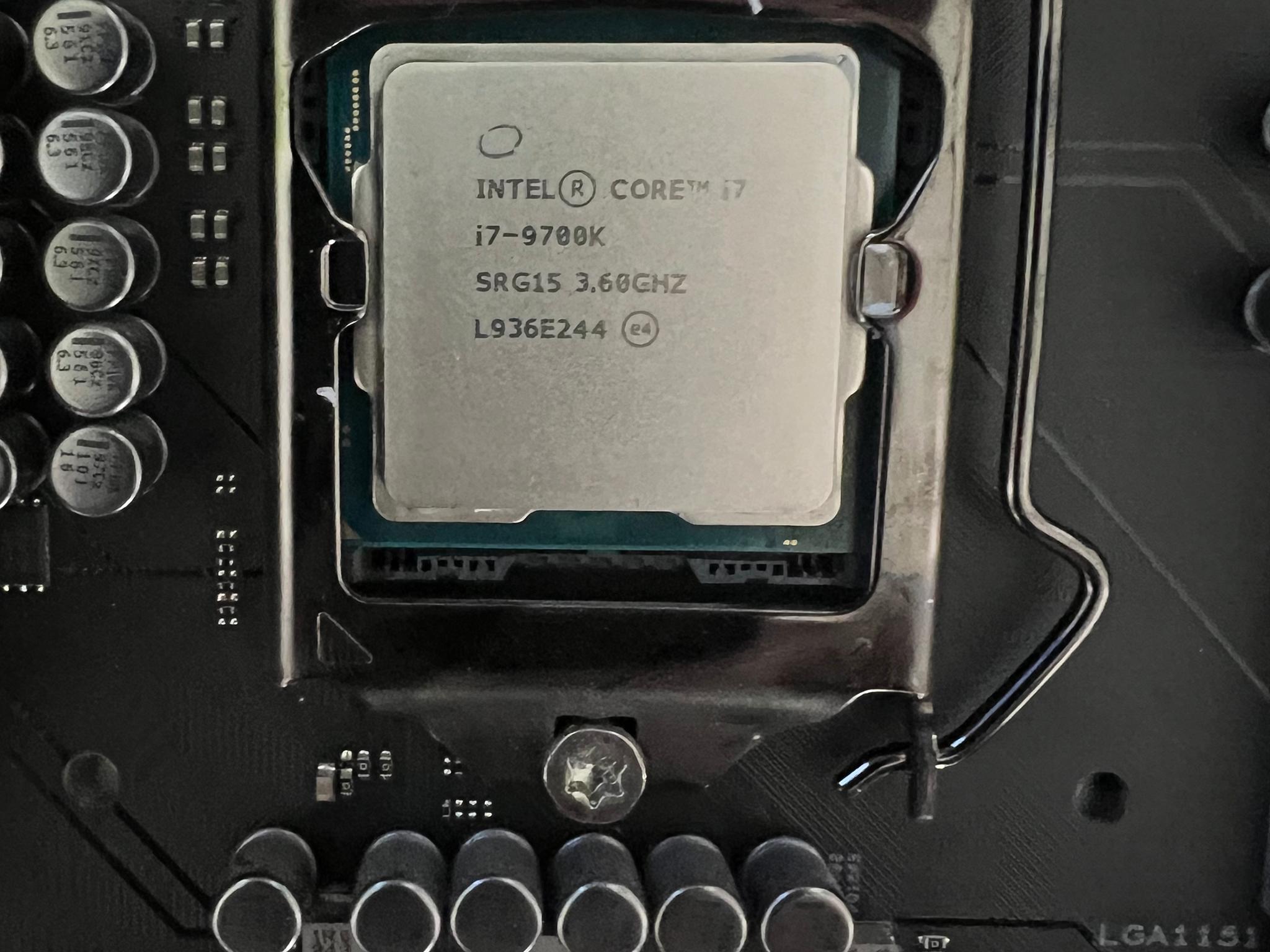 i7 9700k WITH Asus Hero XI full ATX Combo