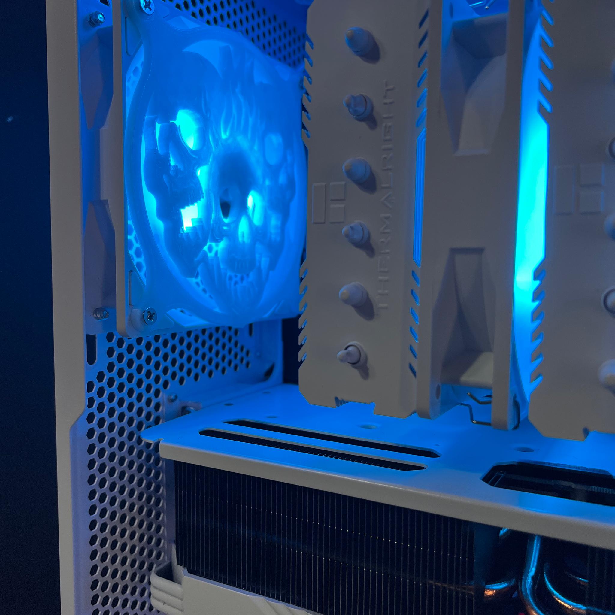 white and black 7800x3d 4080super 32g ddr5 6000mhz please read description