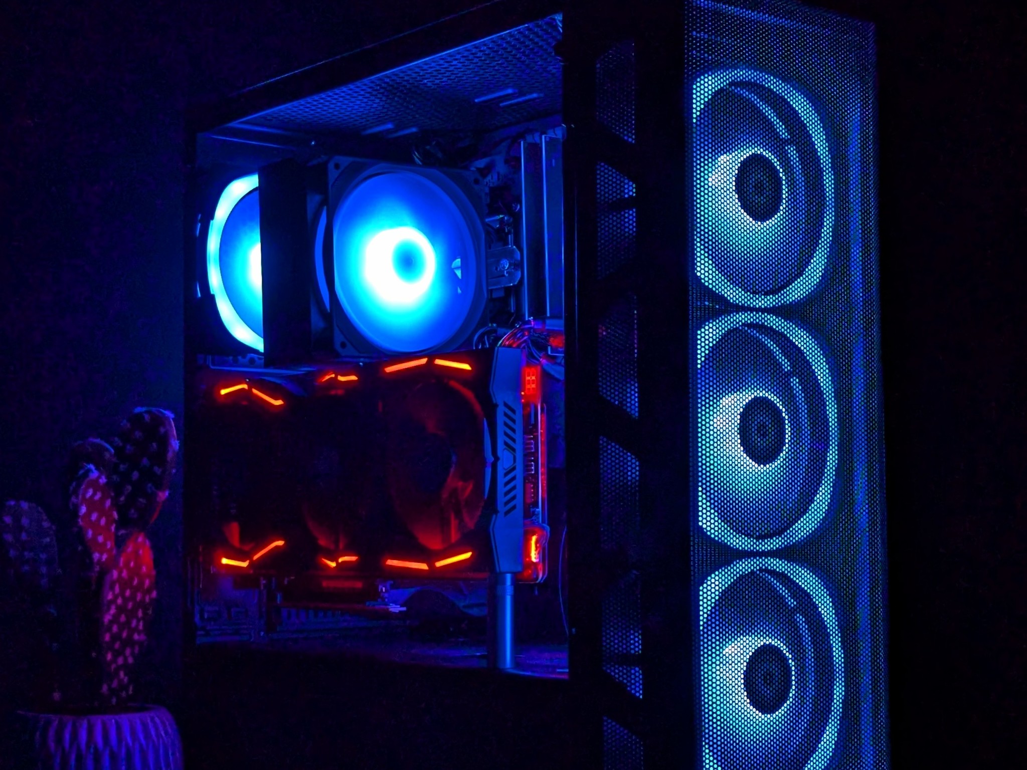 1080p Gaming PC⚫️RX VEGA 56 8GB⚫️I5-8600@4.2GHz⚫️16GB DDR4 RAM⚫️1TB NVMe SSD⚫️Windows 11 Pro