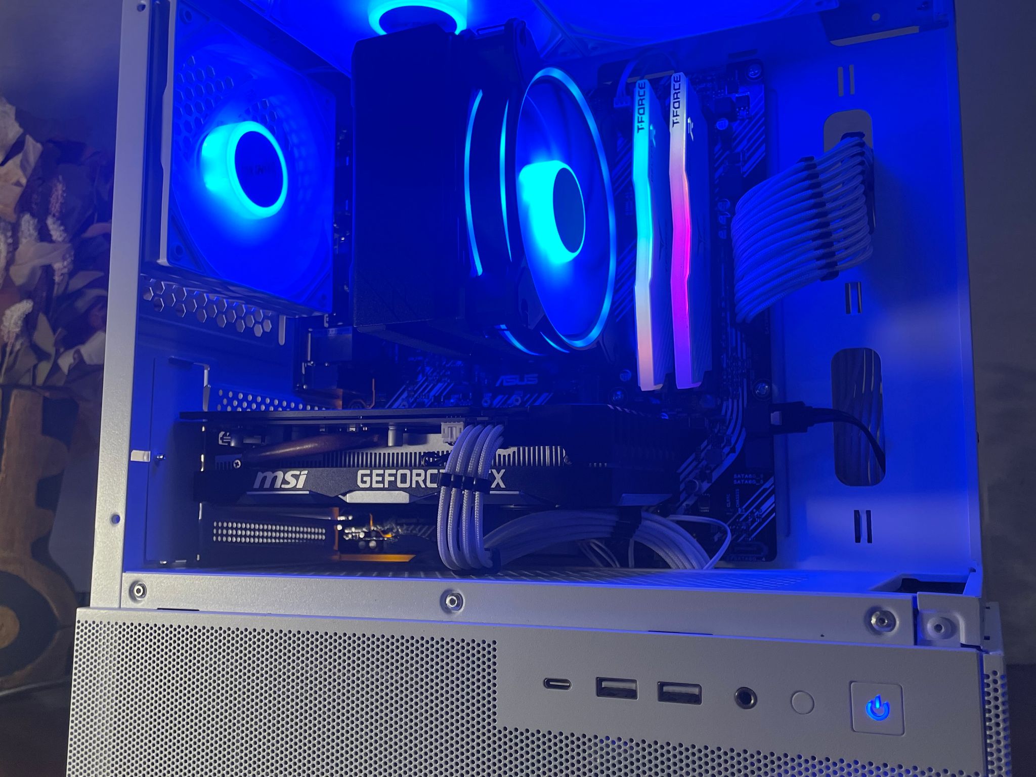 Gaming PC | GEFORCE 1660 | RYZEN 3 | 16GB RAM | WINDOWS 11 | WiFi and Bluetooth