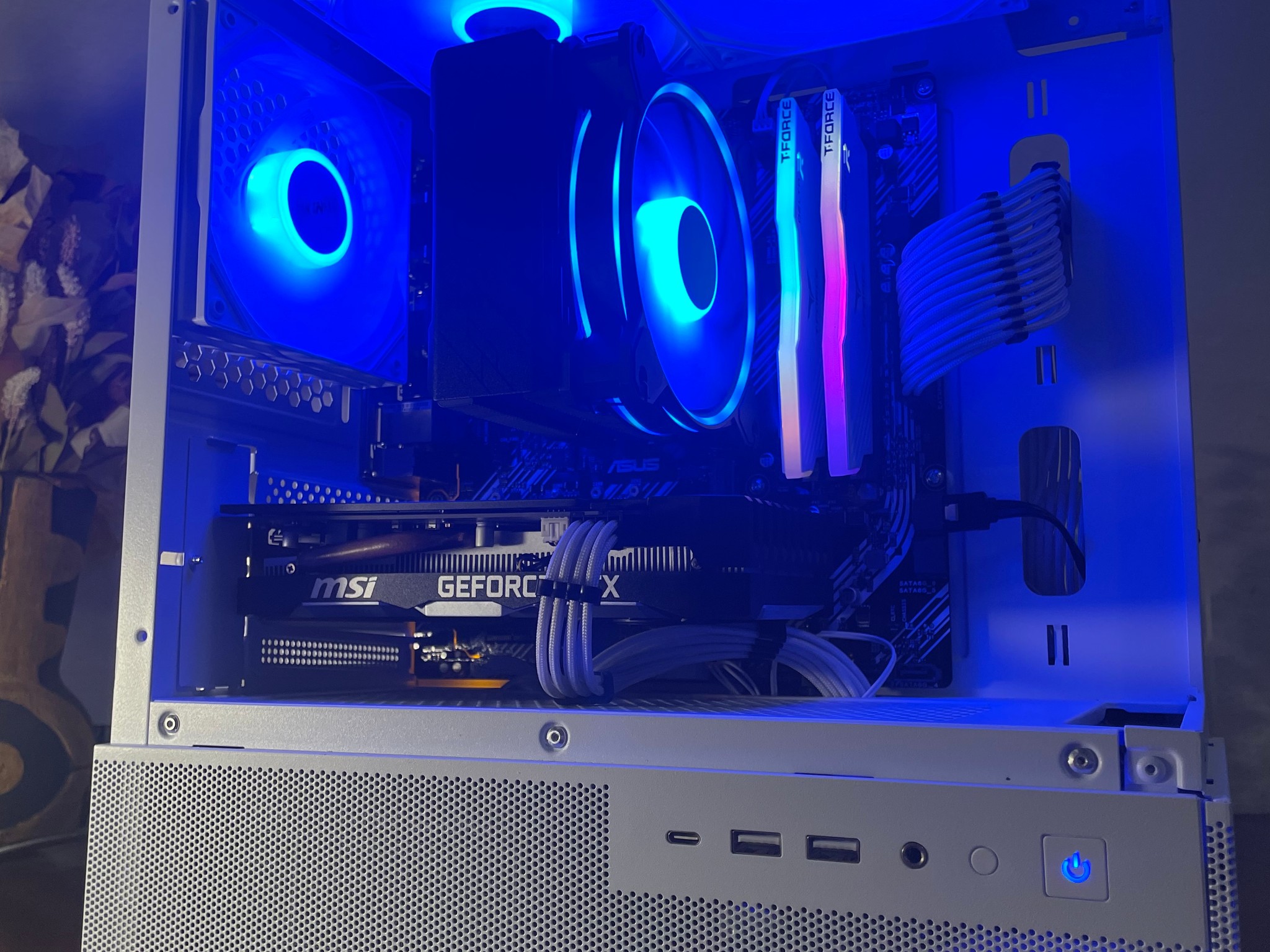Gaming PC | GEFORCE 1660 | RYZEN 3 | 16GB RAM | WINDOWS 11 | WiFi and Bluetooth