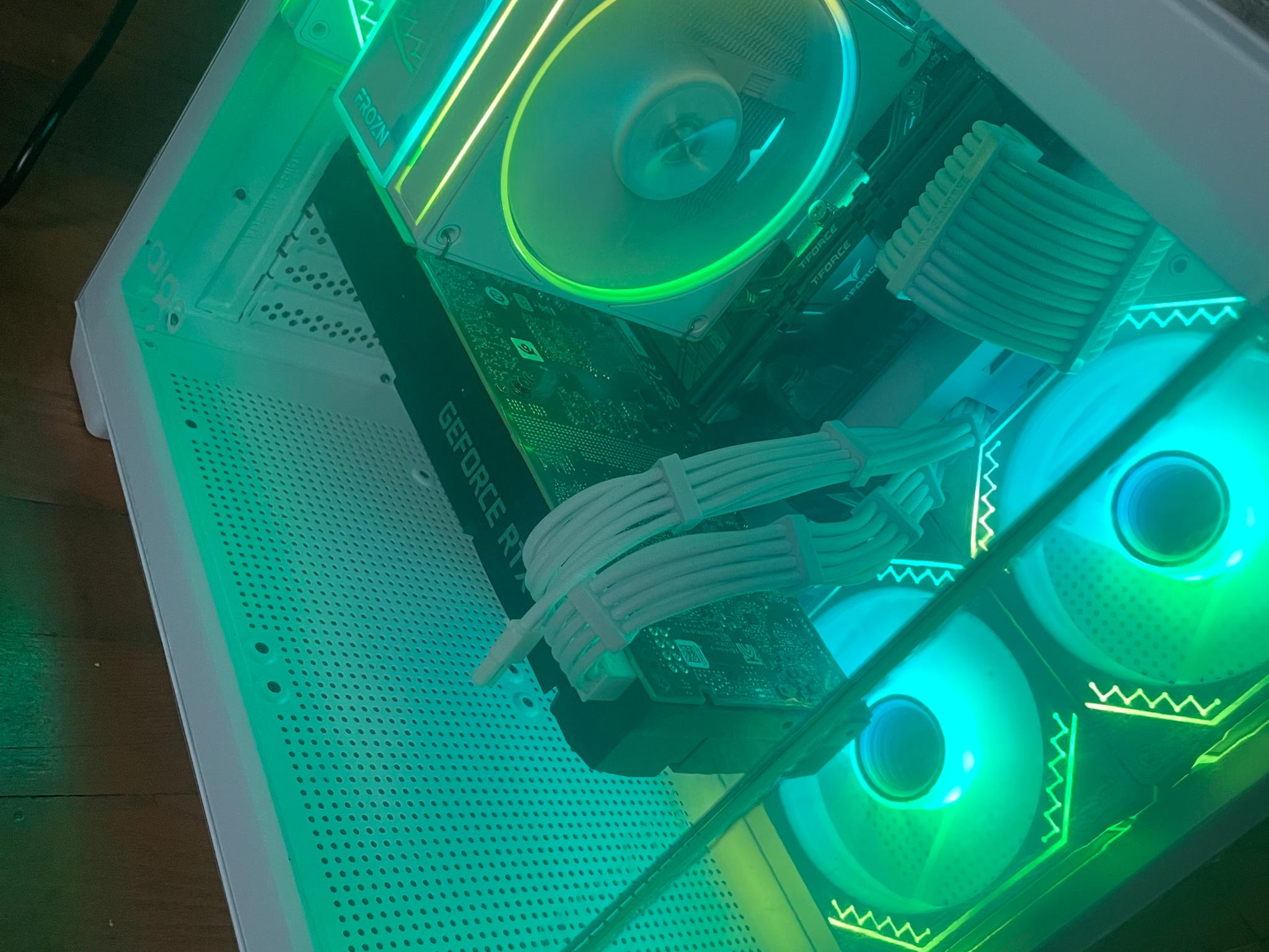 Ryzen 5, Nvidia 2080 Super - White RGB Gaming PC