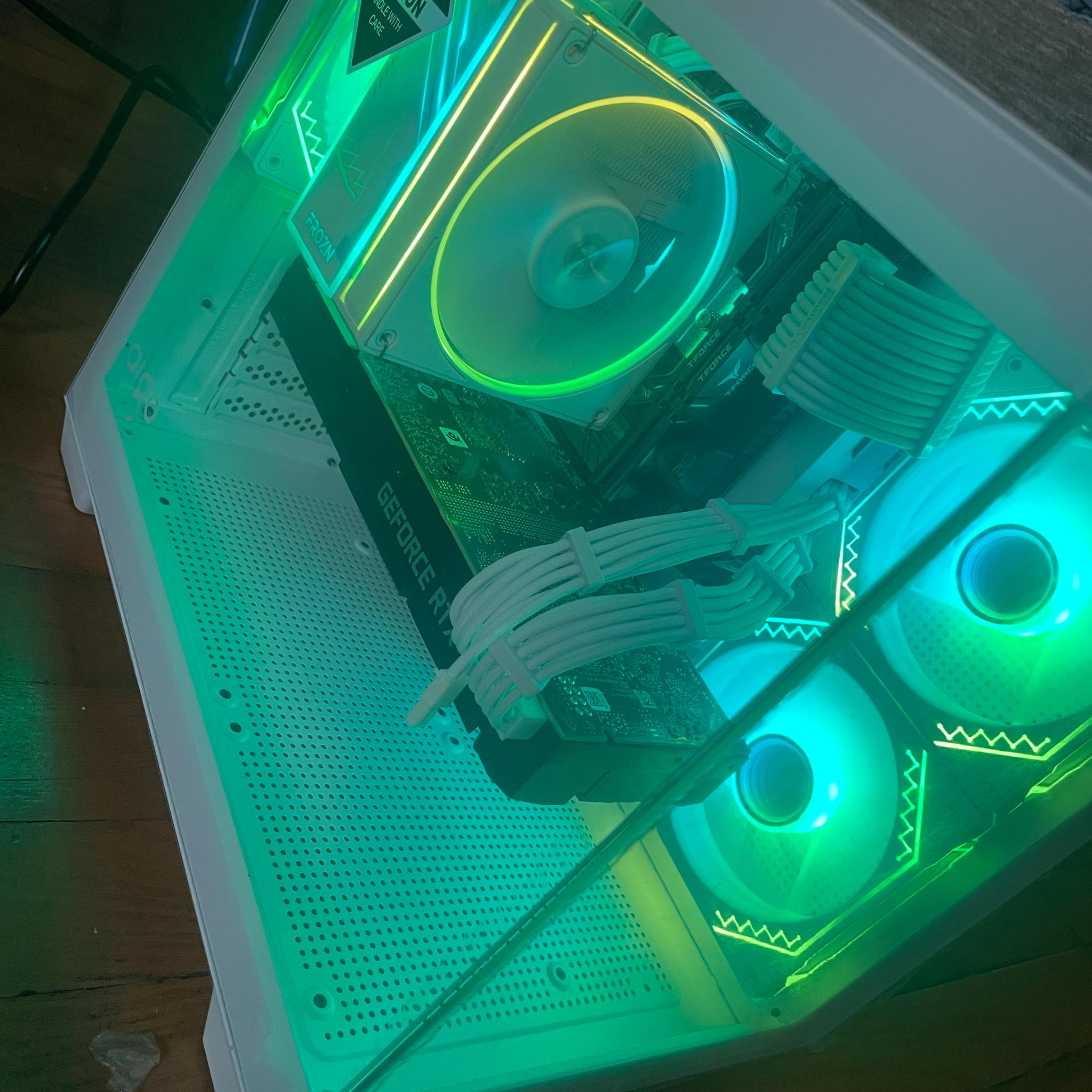 Ryzen 5, Nvidia 2080 Super - White RGB Gaming PC