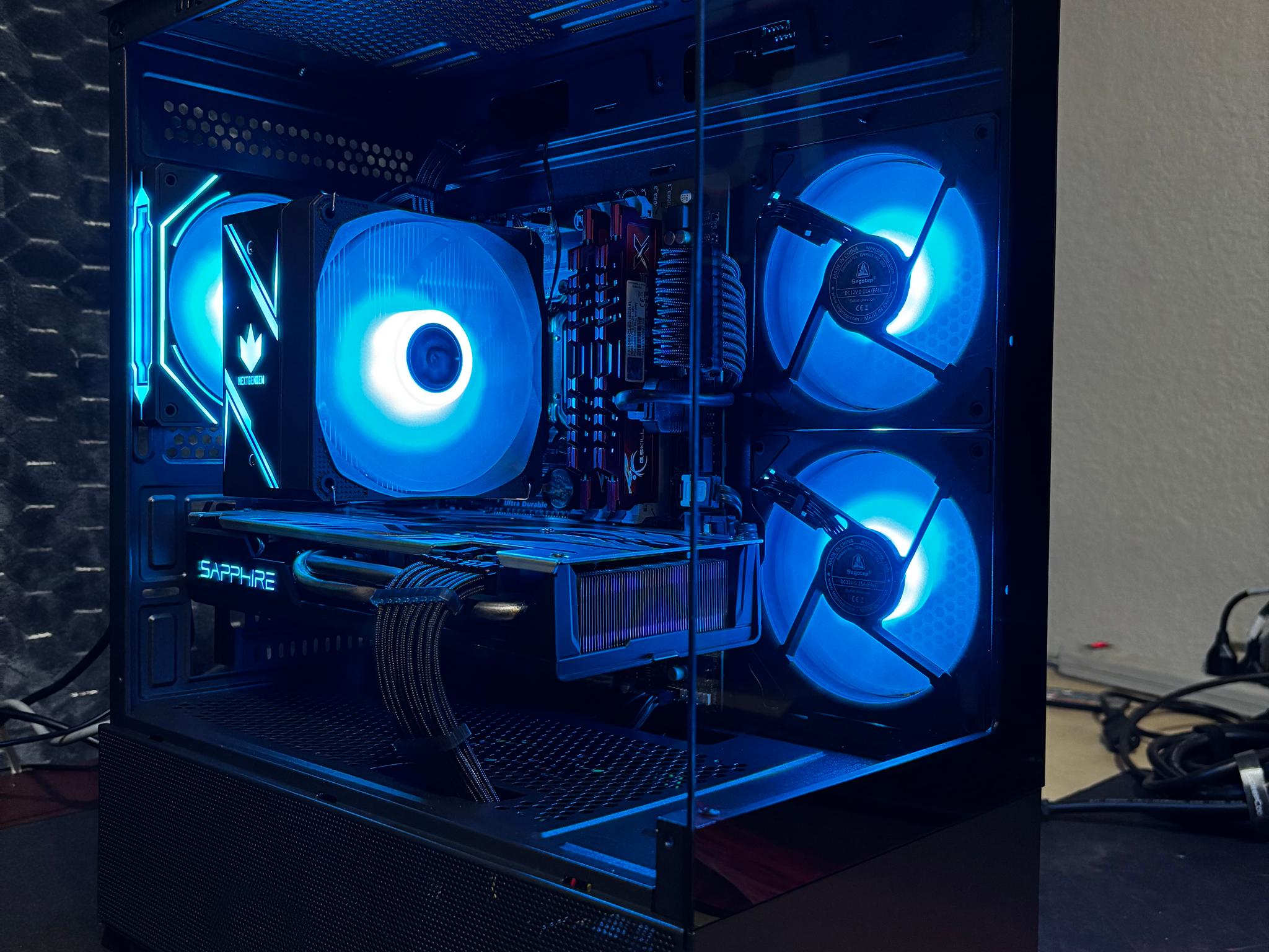 Beautiful Fish Tank Gaming PC | RX 570 8GB + i7 | WiFi