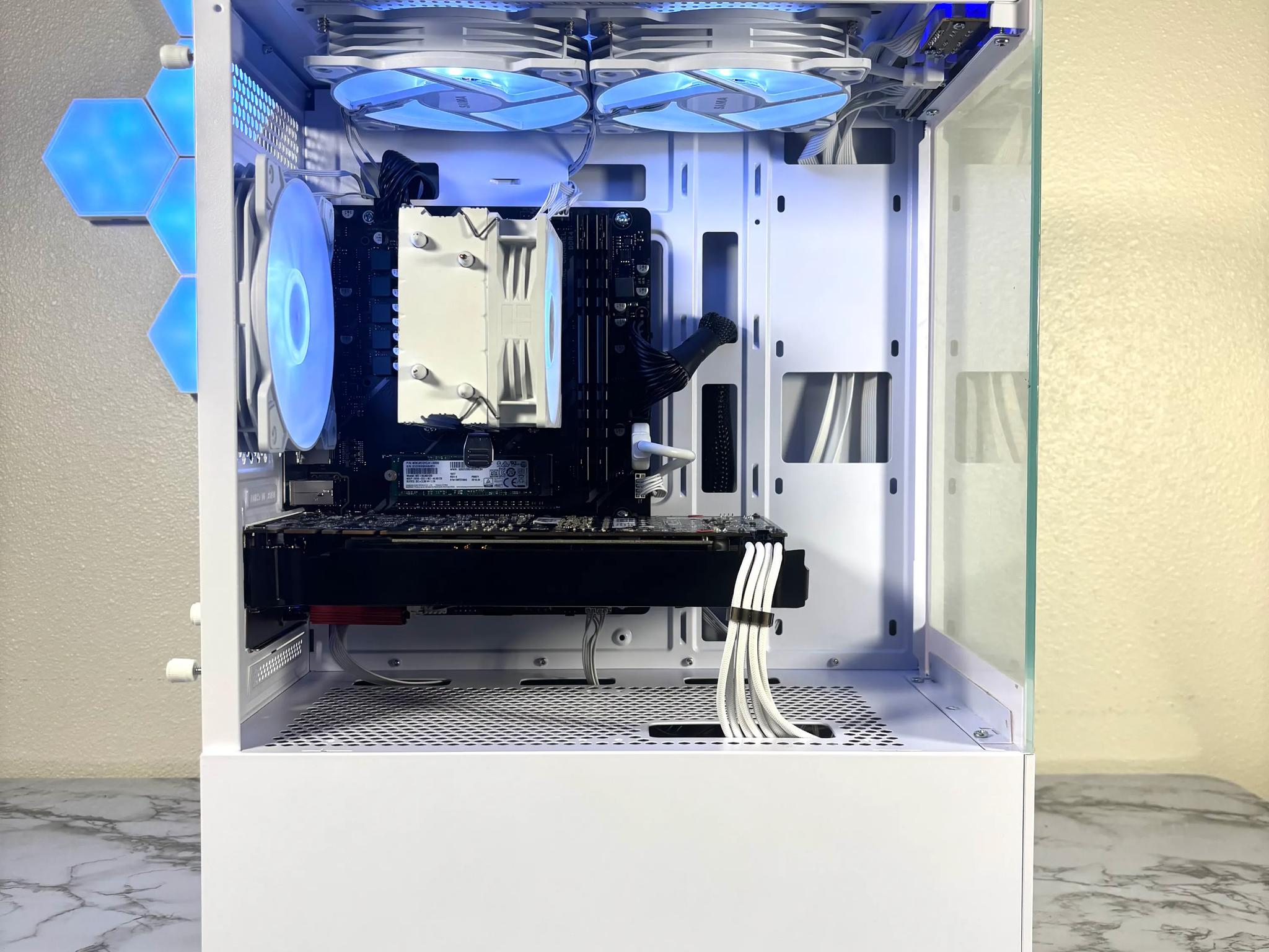 ⚪️⚪️ | Ryzen 5 2600 + GTX 1070 8GB | 16GB | WiFi INCLUDED