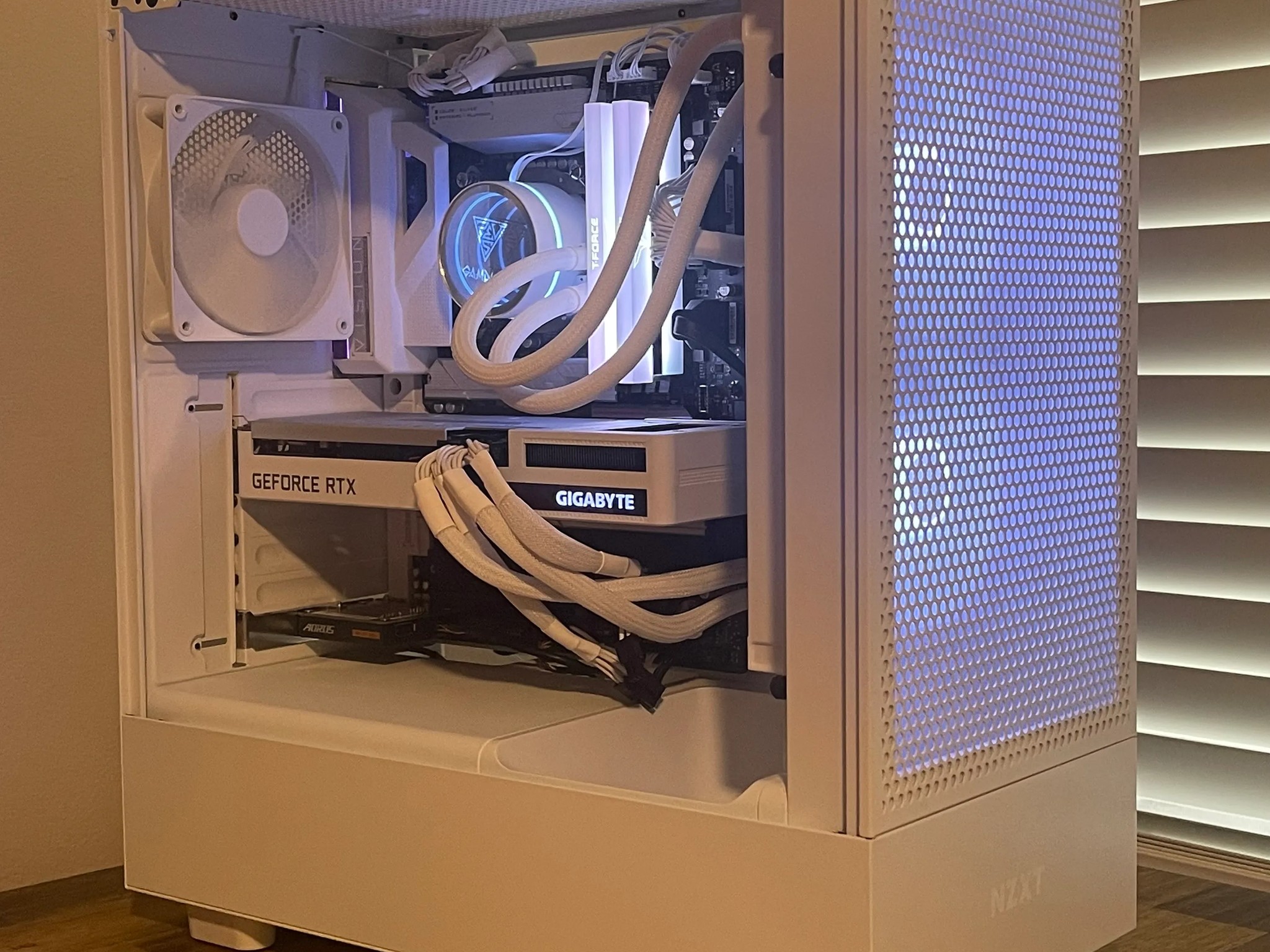 Cosmic Commander | i5-11600K, 32GB, 2.5TB, 3060 Ti