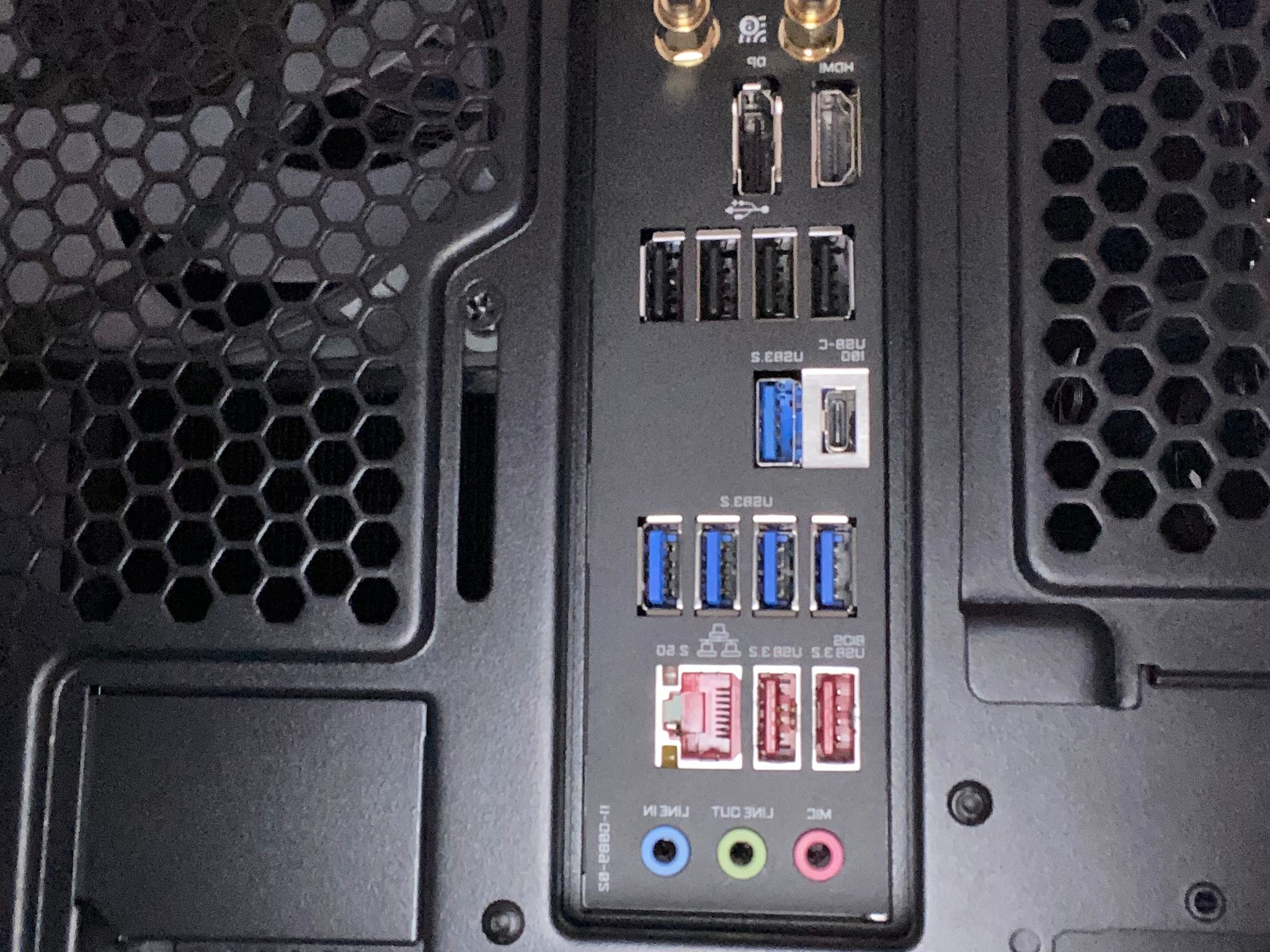 BRAND NEW!! (READ DESC!) R7 7800X3D + RX 7800XT + 2TB Samsung 980 PRO M.2 + 32GB DDR5 6000MHZ