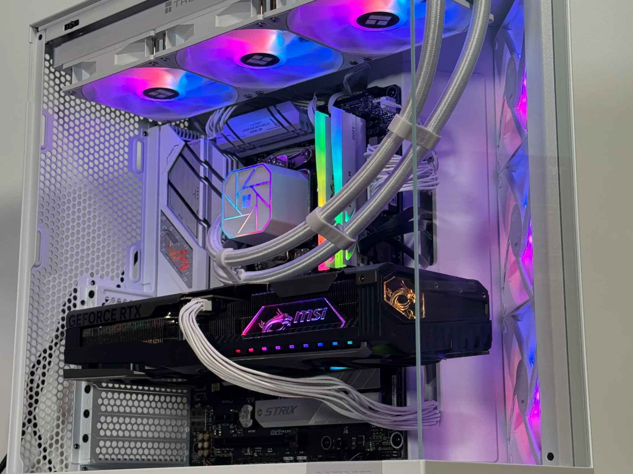 RTX 5070 Ryzen 9 7900x Gaming PC