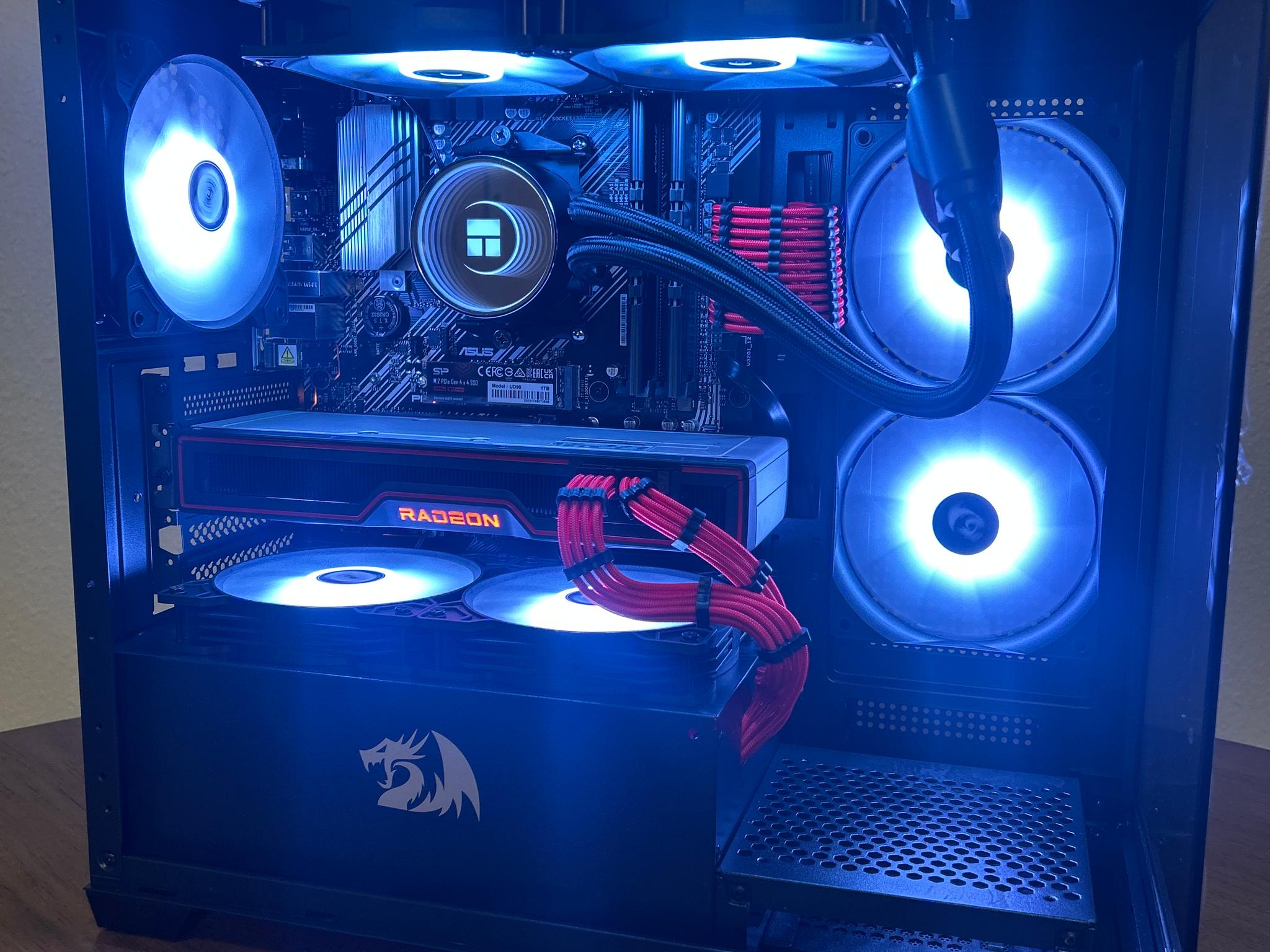 AMD Radeon 6700XT 12GB Ryzen 5 5600 16GB RAM 1TB m.2 SSD ARGB gaming beast