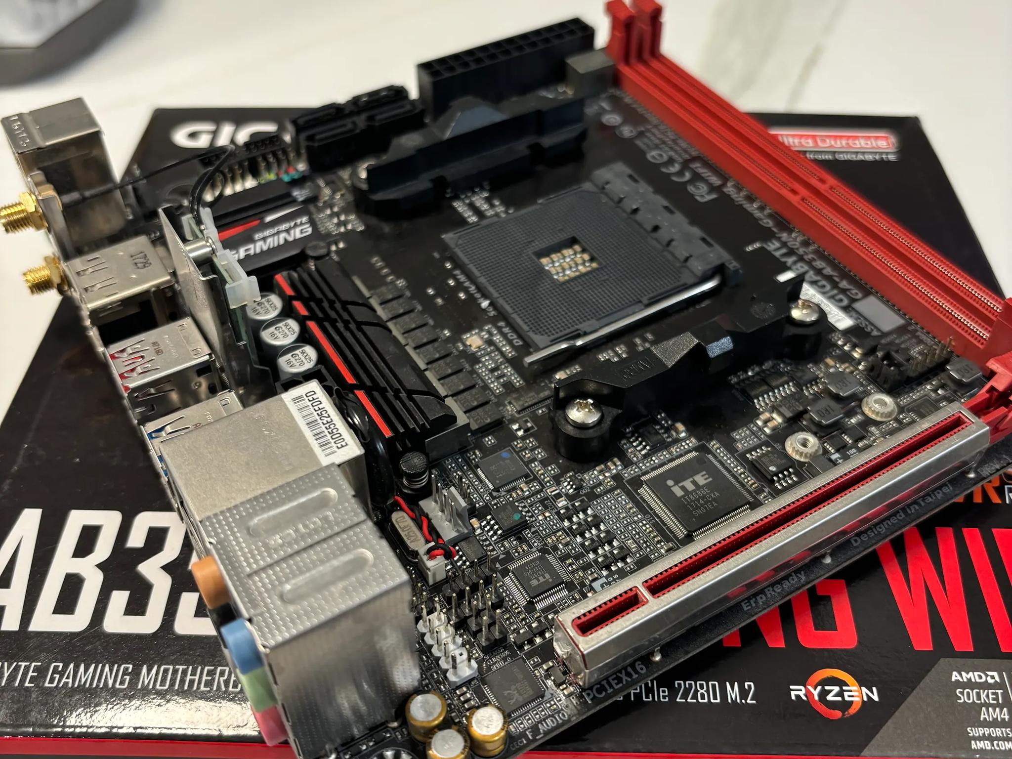 Gigabyte AB350N- Gaming Wifi AM4 mini ITX motherboard
